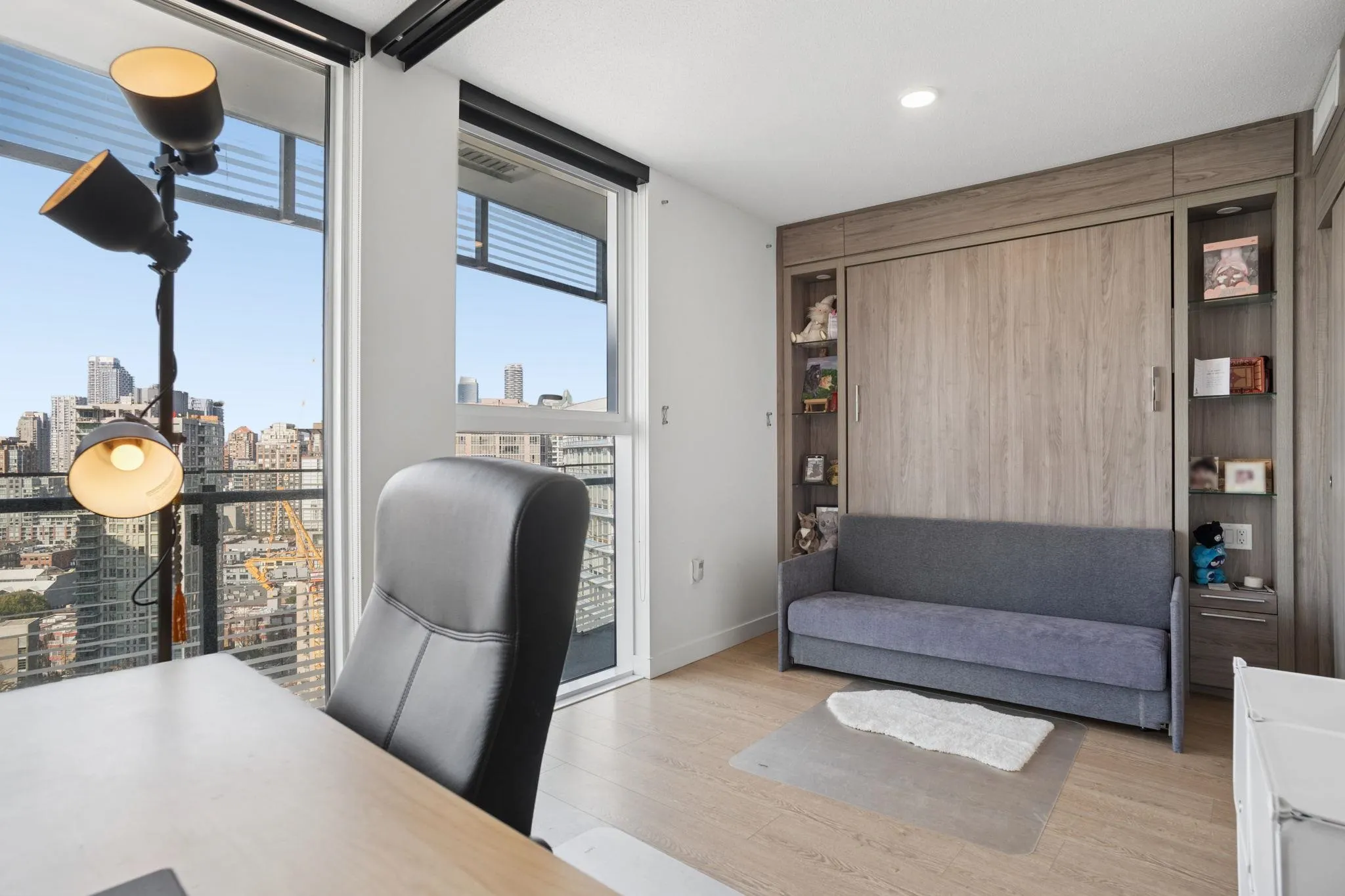 89 Nelson Street #2401