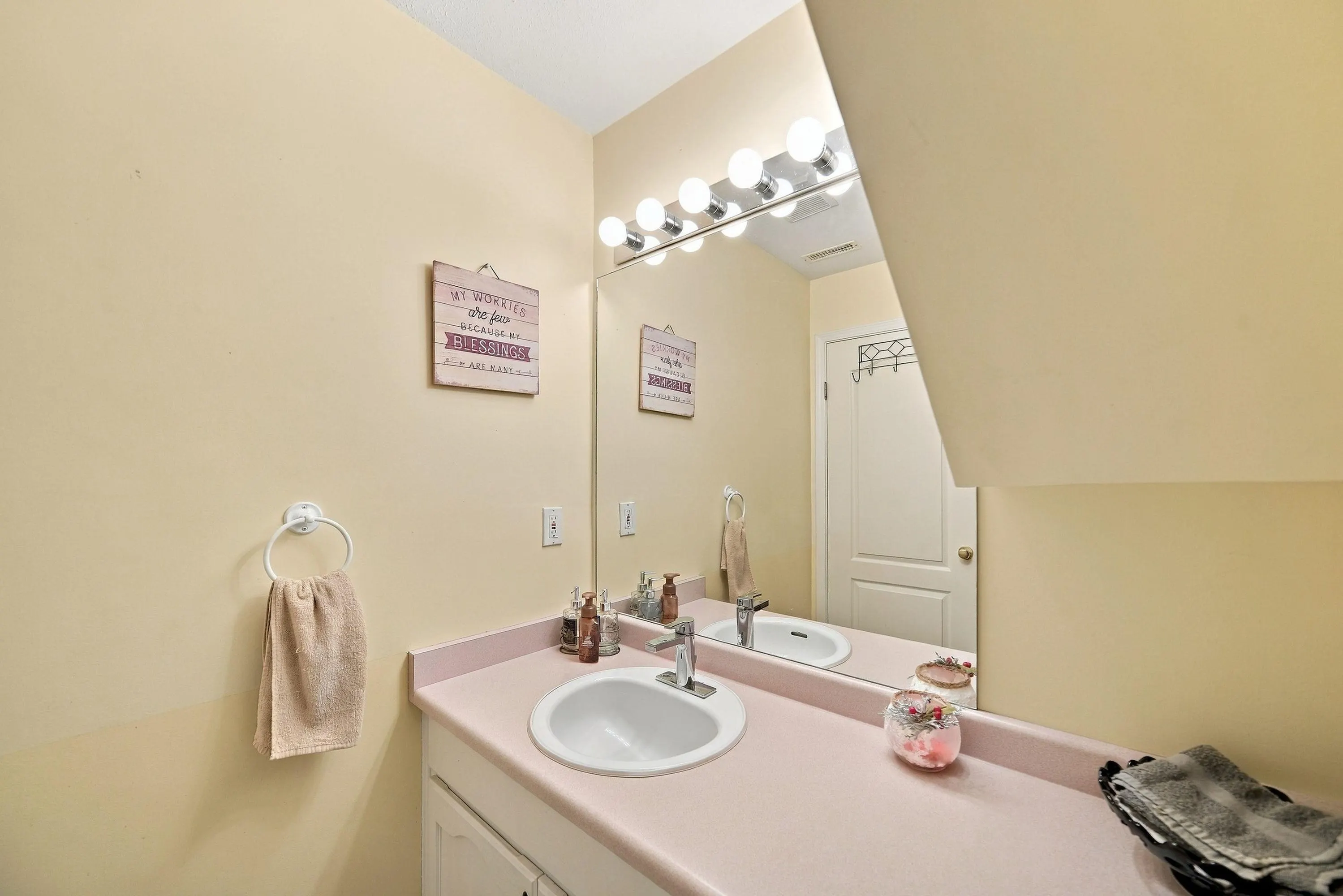 32339 7 Avenue #6