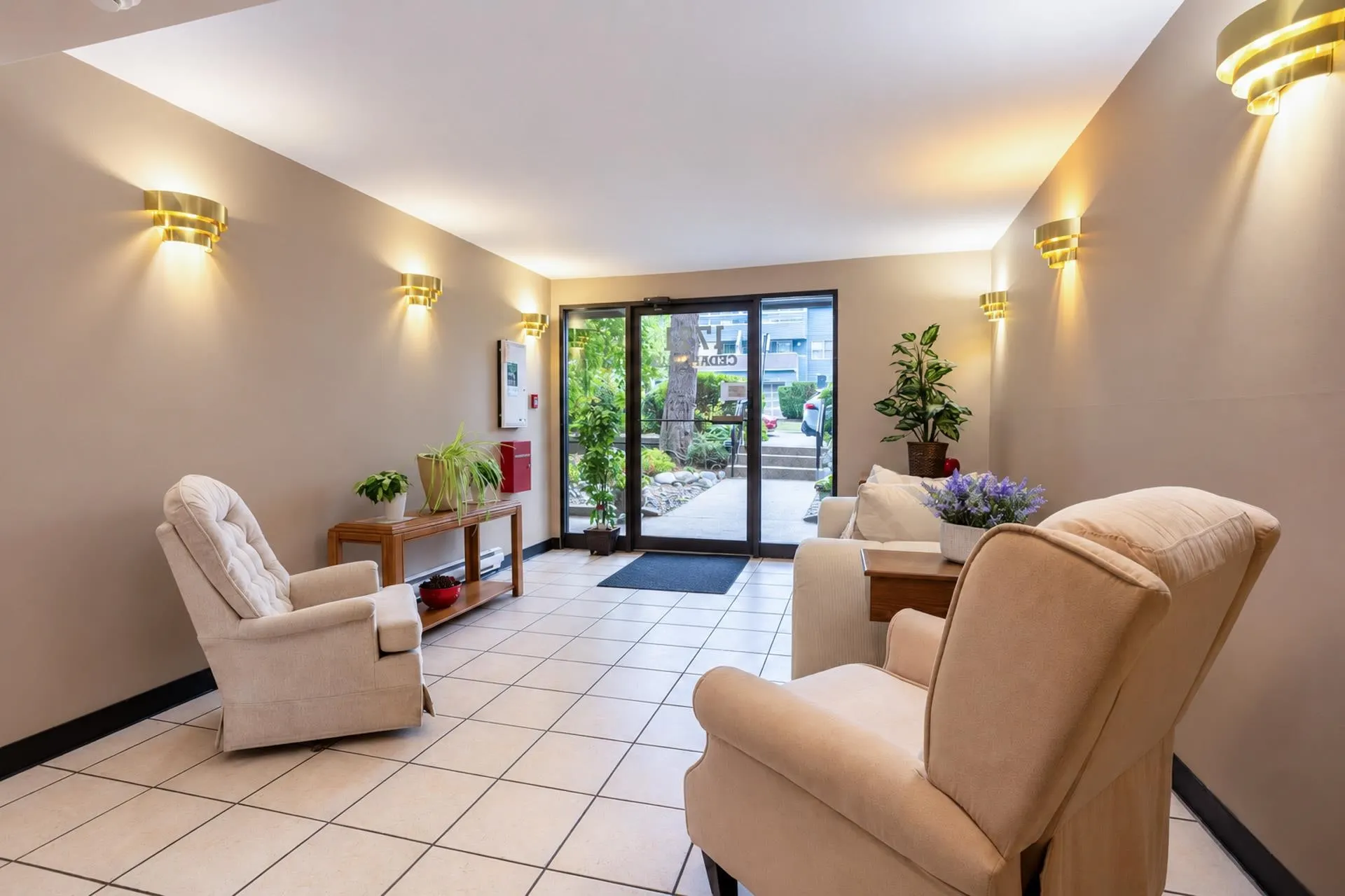 1721 St. Georges Avenue #303