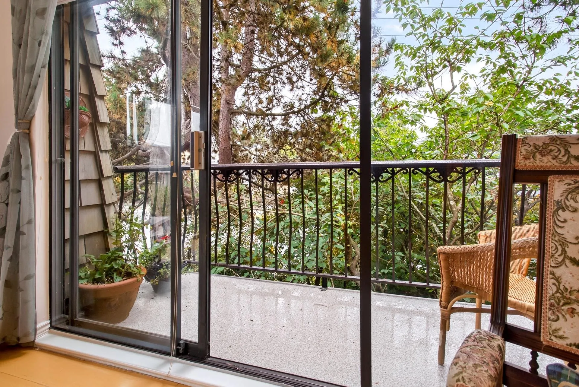 1721 St. Georges Avenue #303