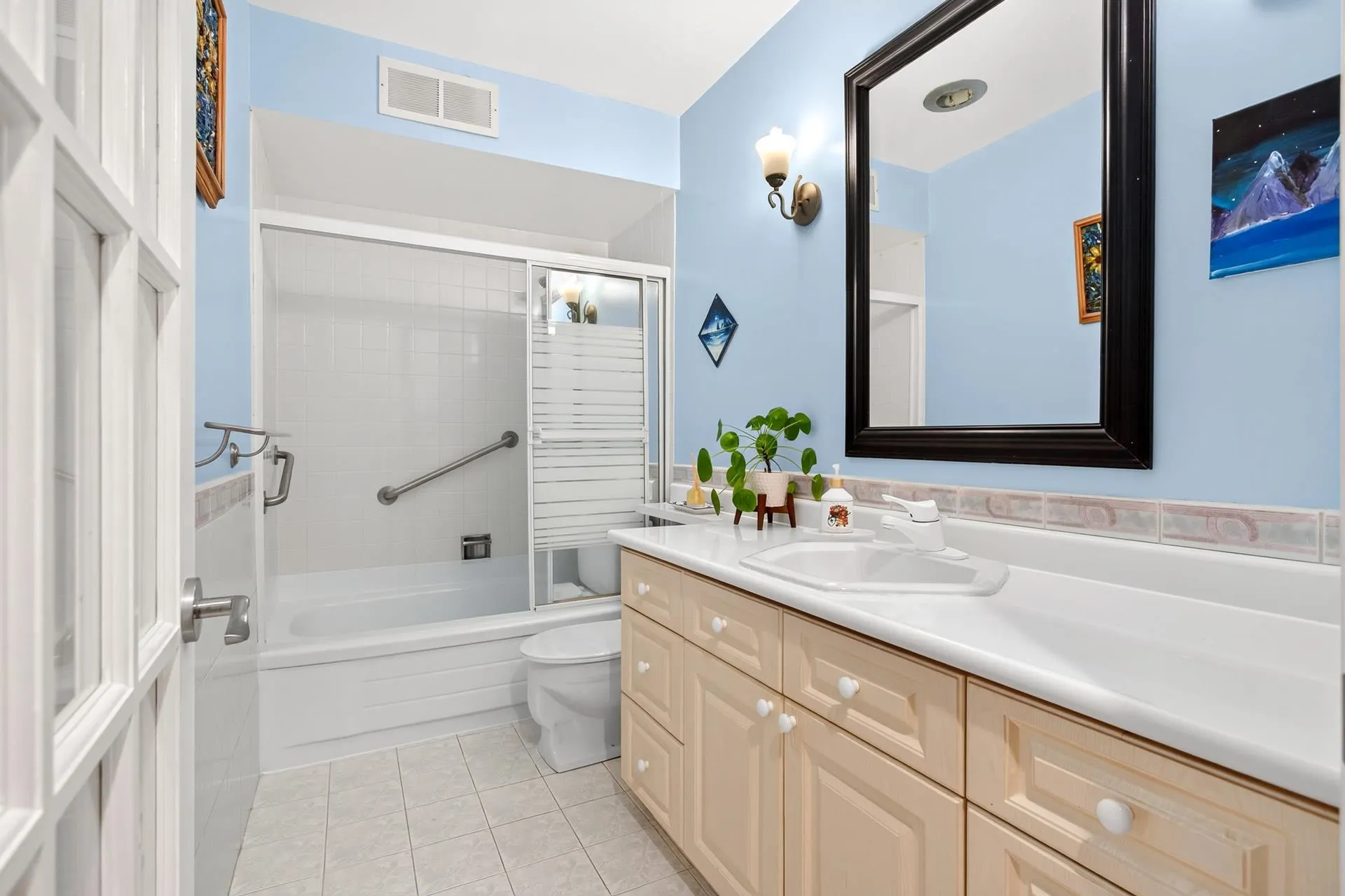 1721 St. Georges Avenue #303