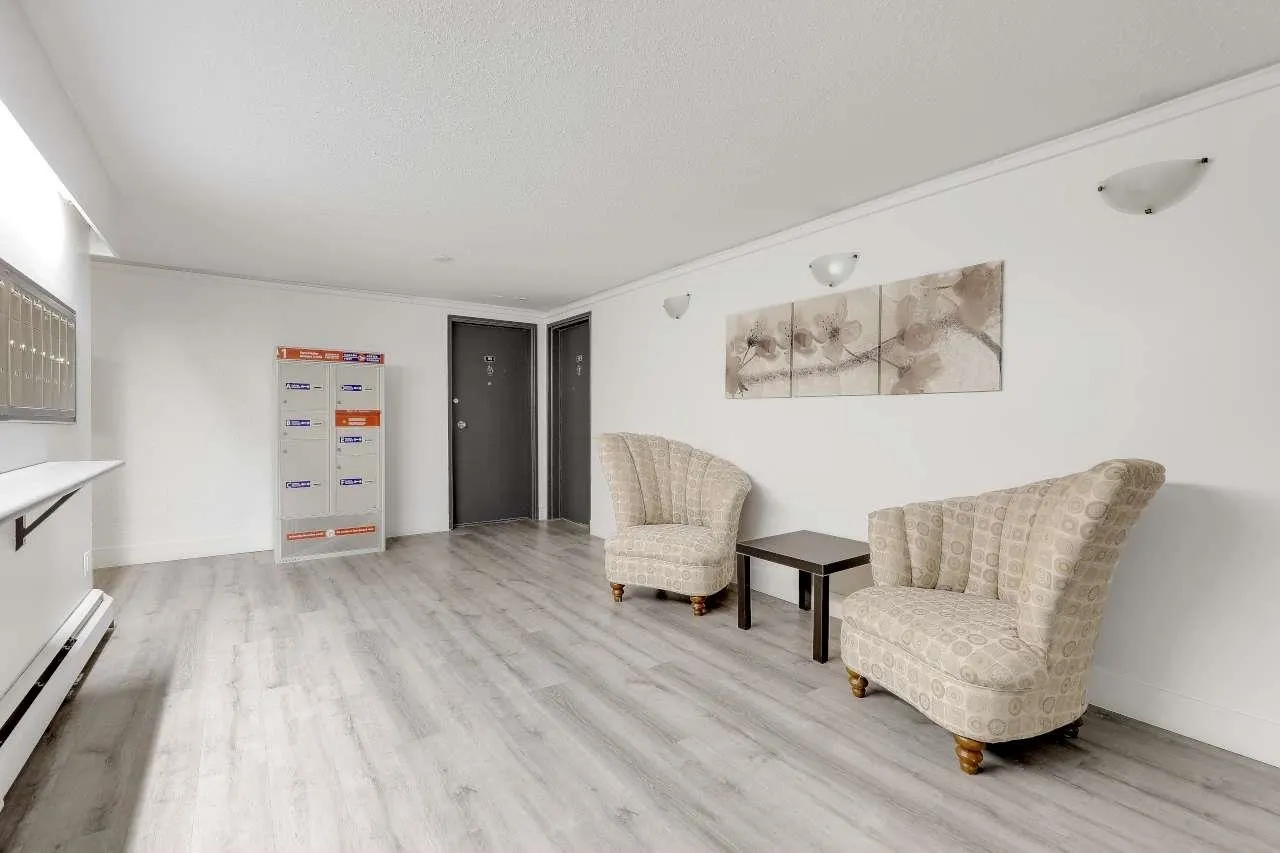 1544 Fir Street #207