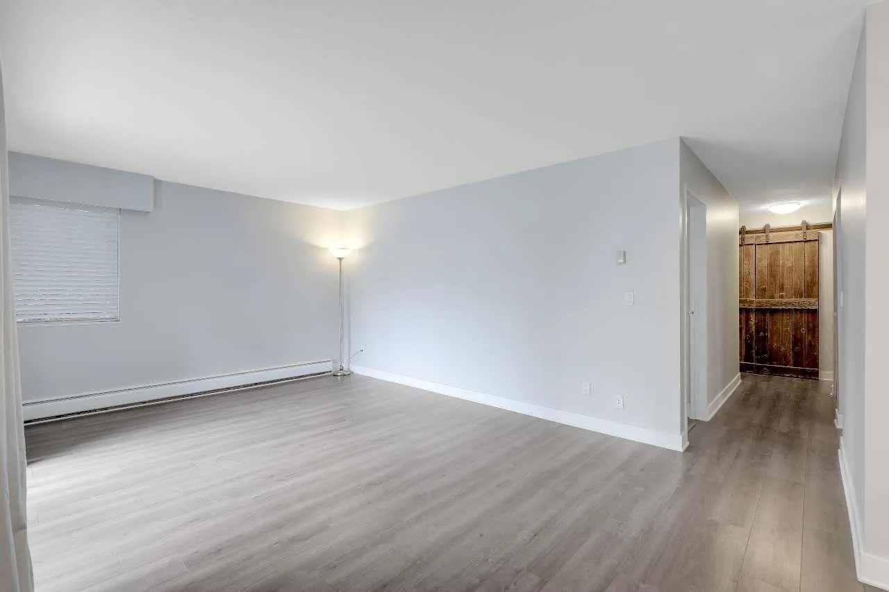 1544 Fir Street #207