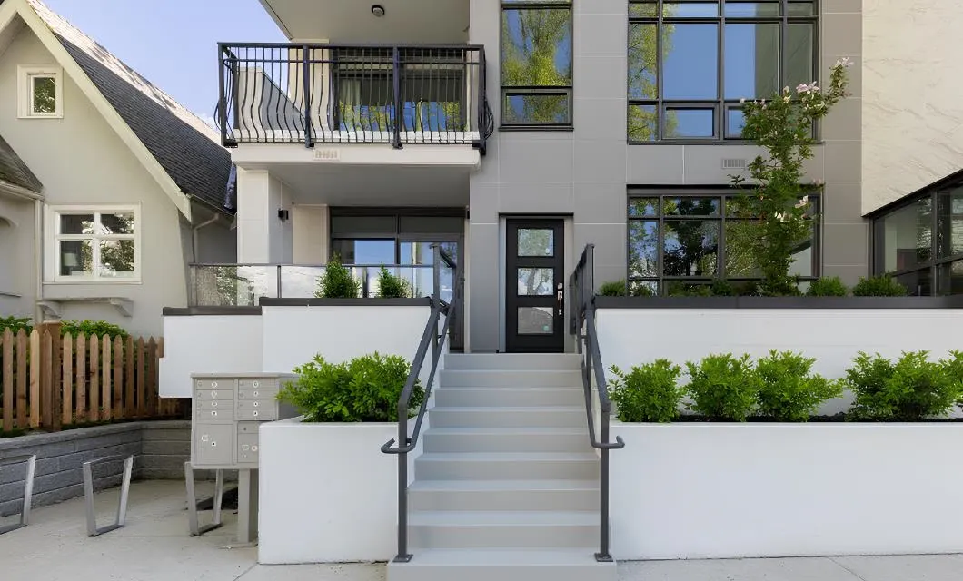 3668 W 10th Avenue #101