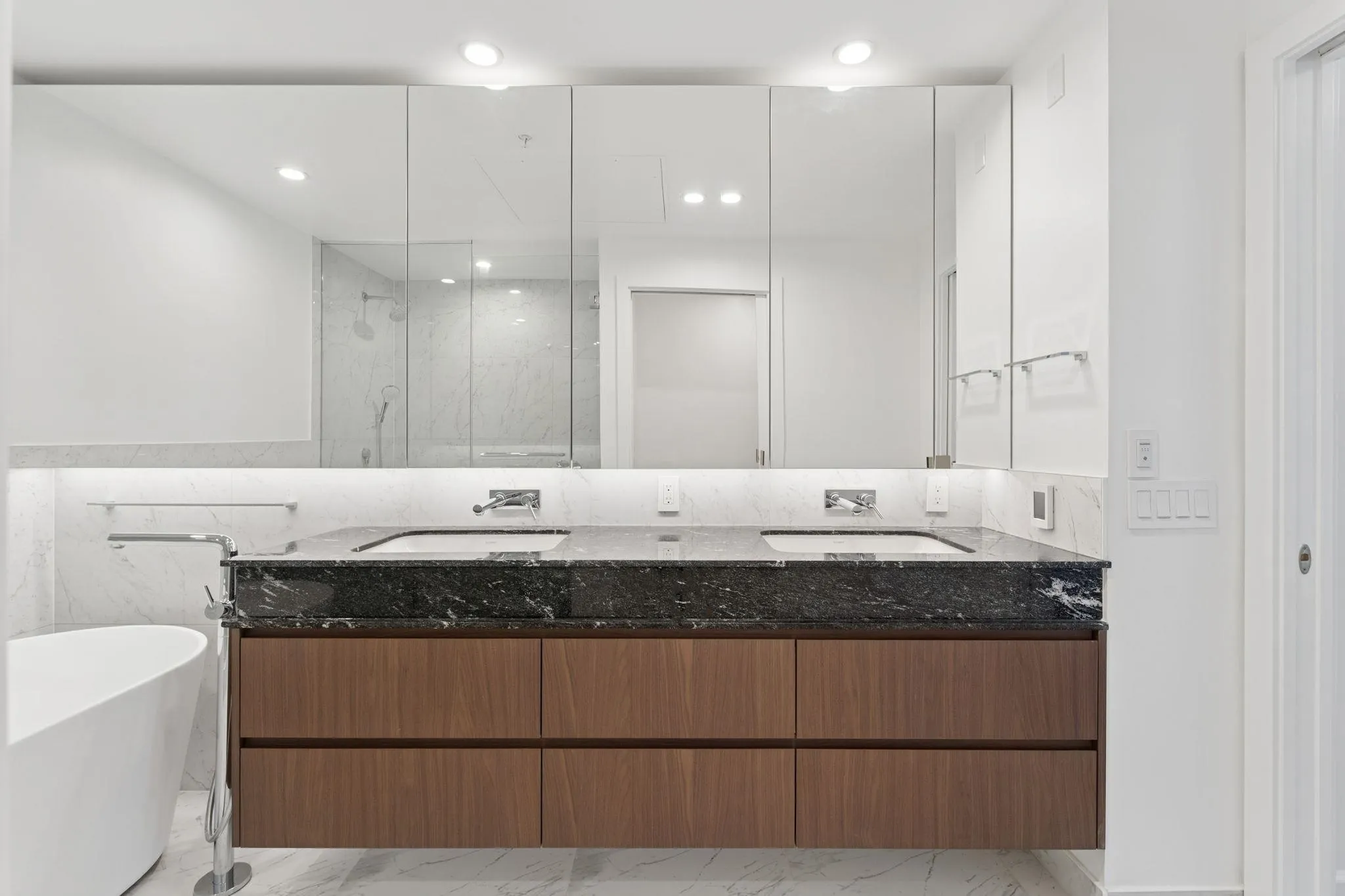 3668 W 10th Avenue #101