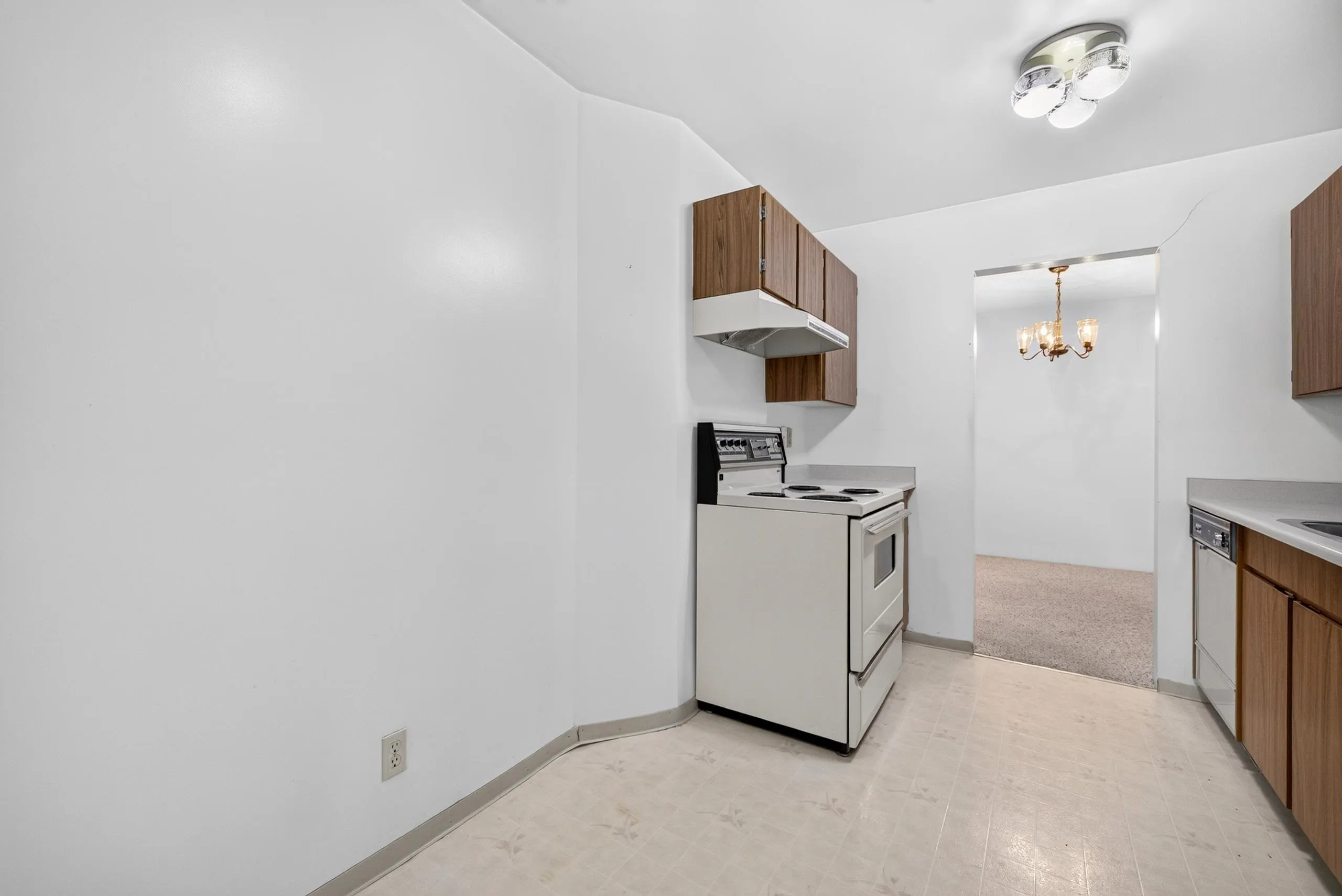 1760 Southmere Crescent #207