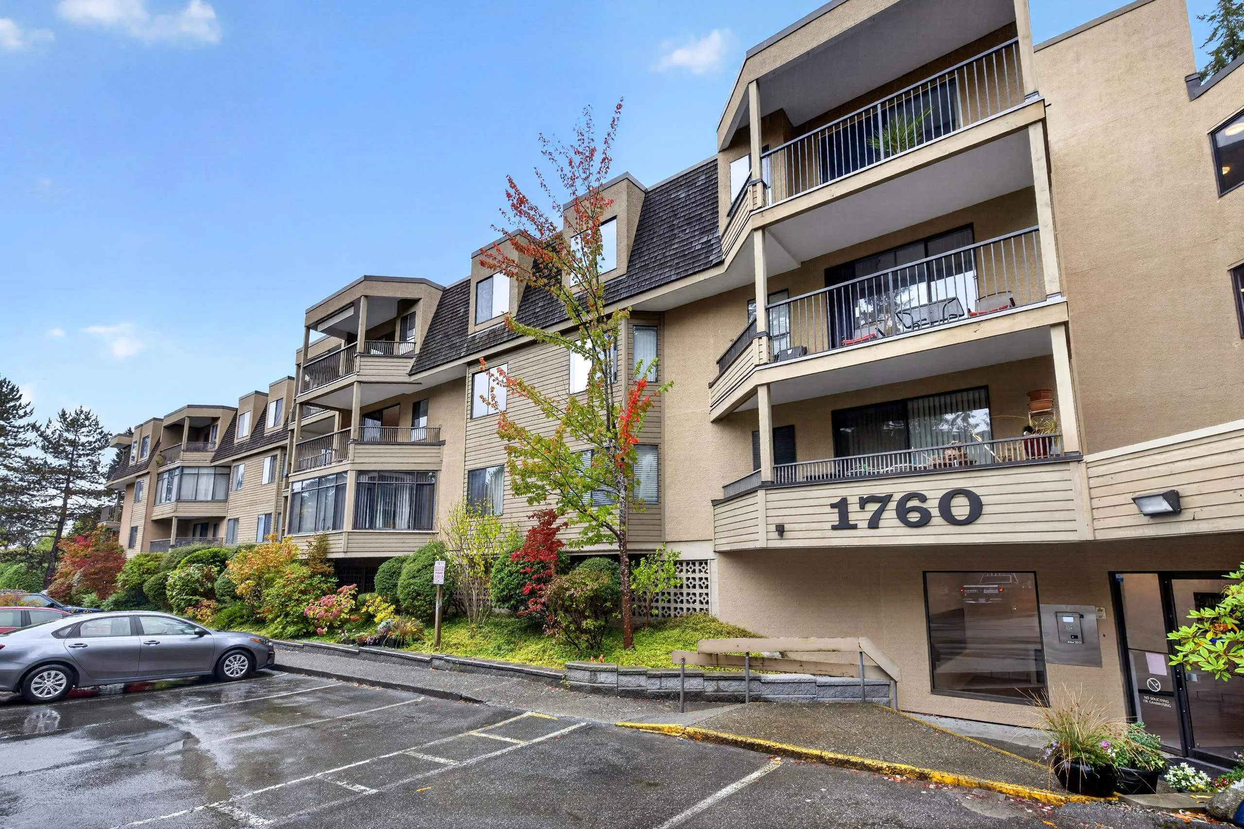 1760 Southmere Crescent #207