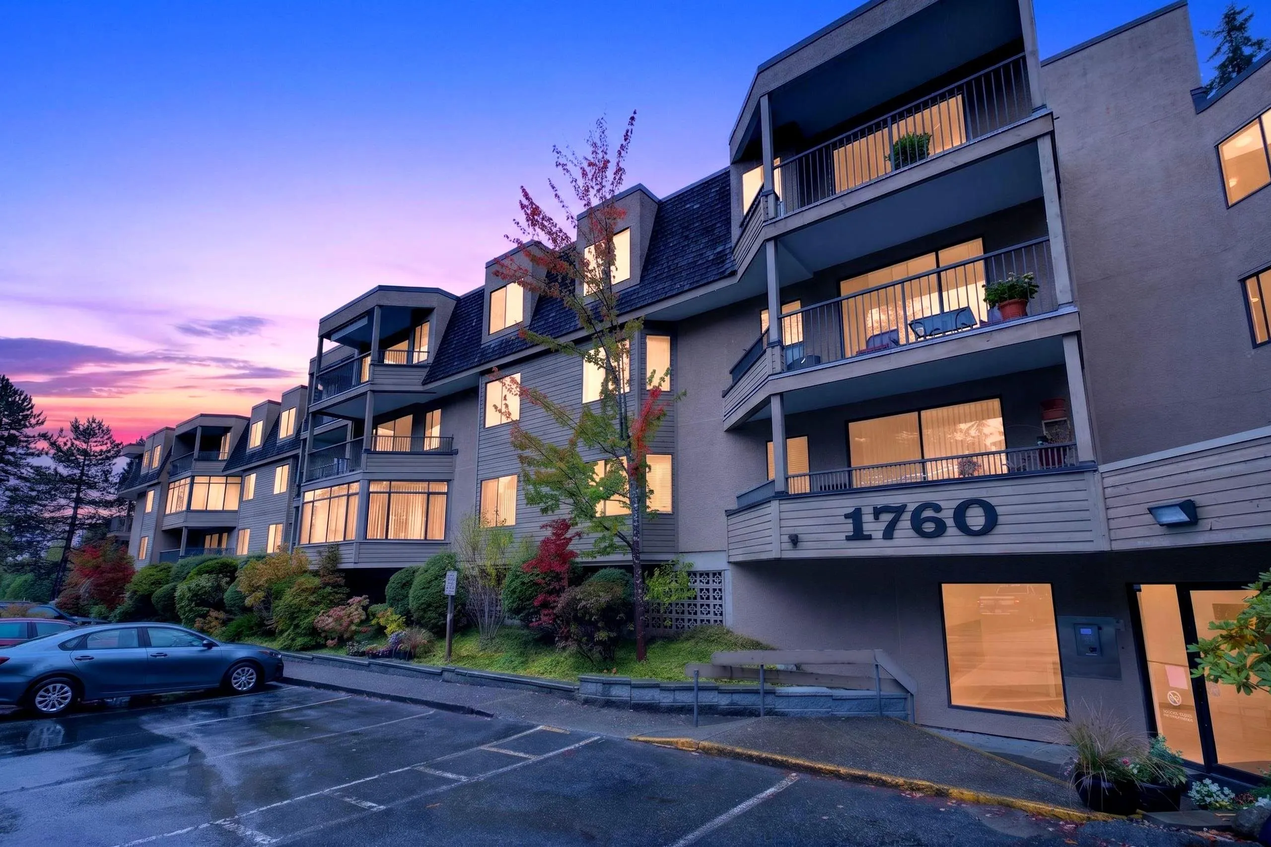 1760 Southmere Crescent #207