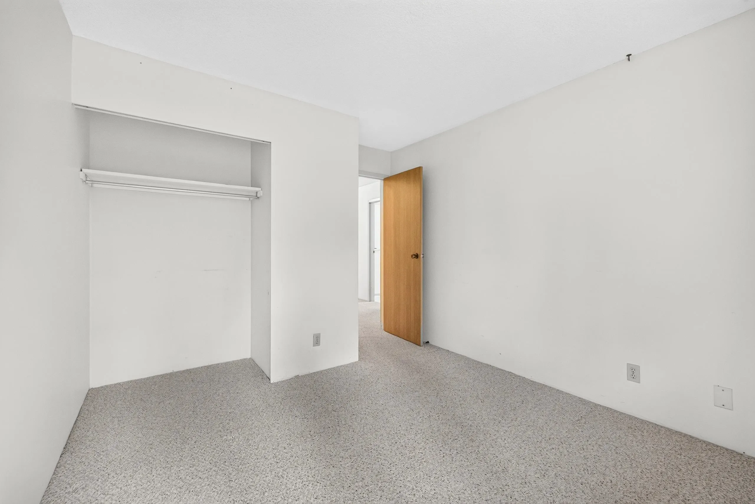 1760 Southmere Crescent #207