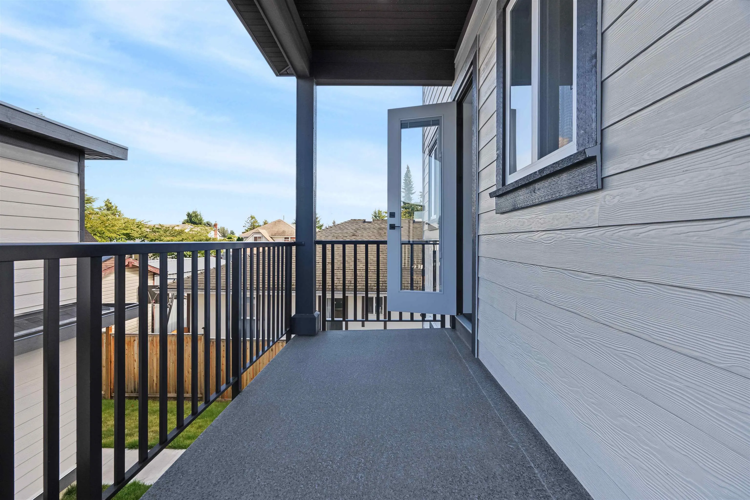 15371 94 Avenue #102