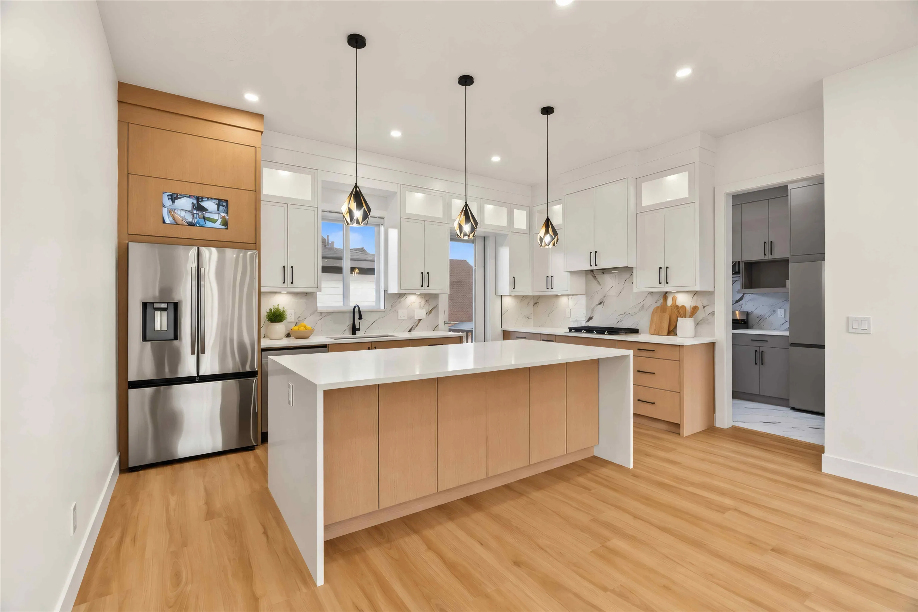 15371 94 Avenue #102