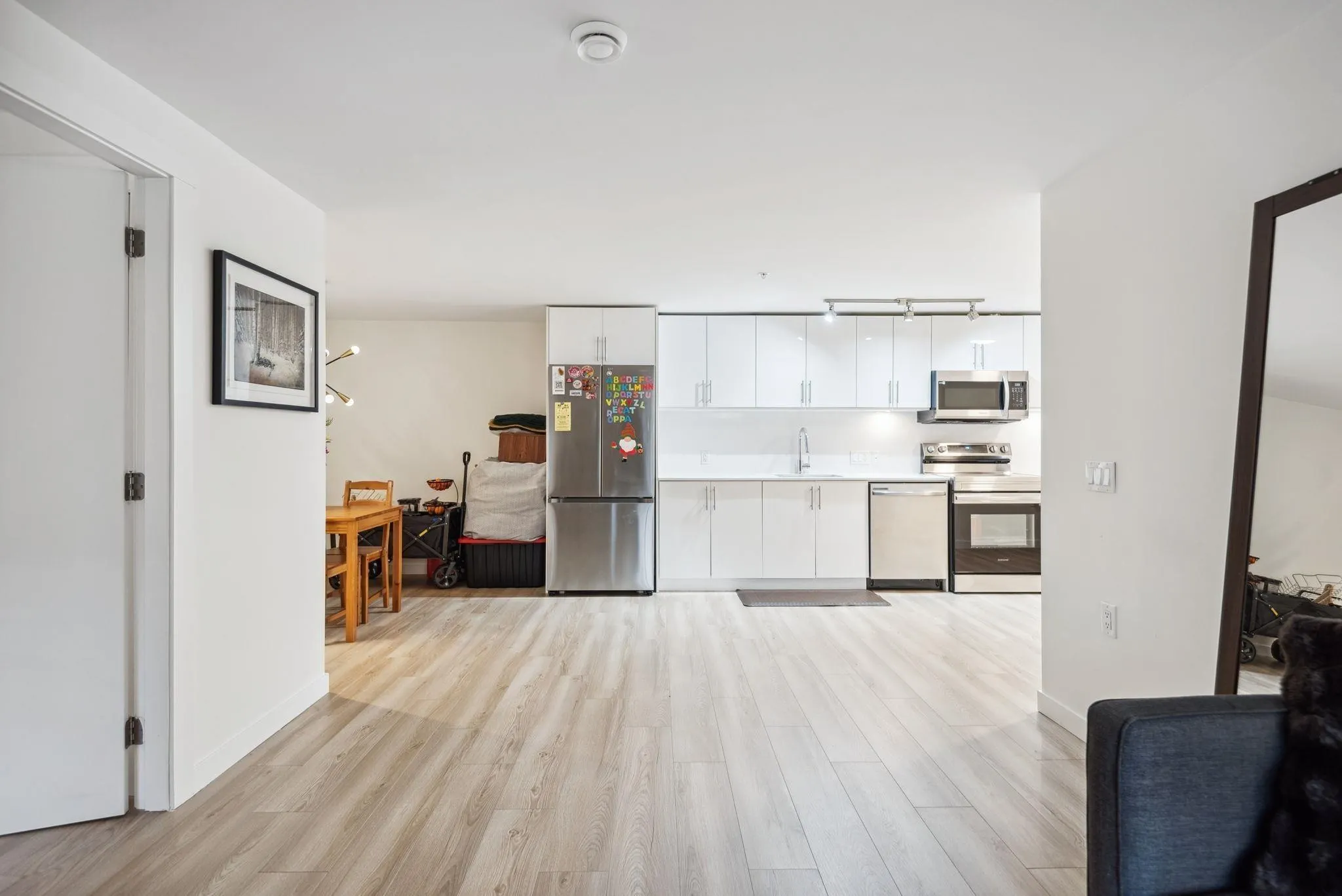 232 Sixth Street #207