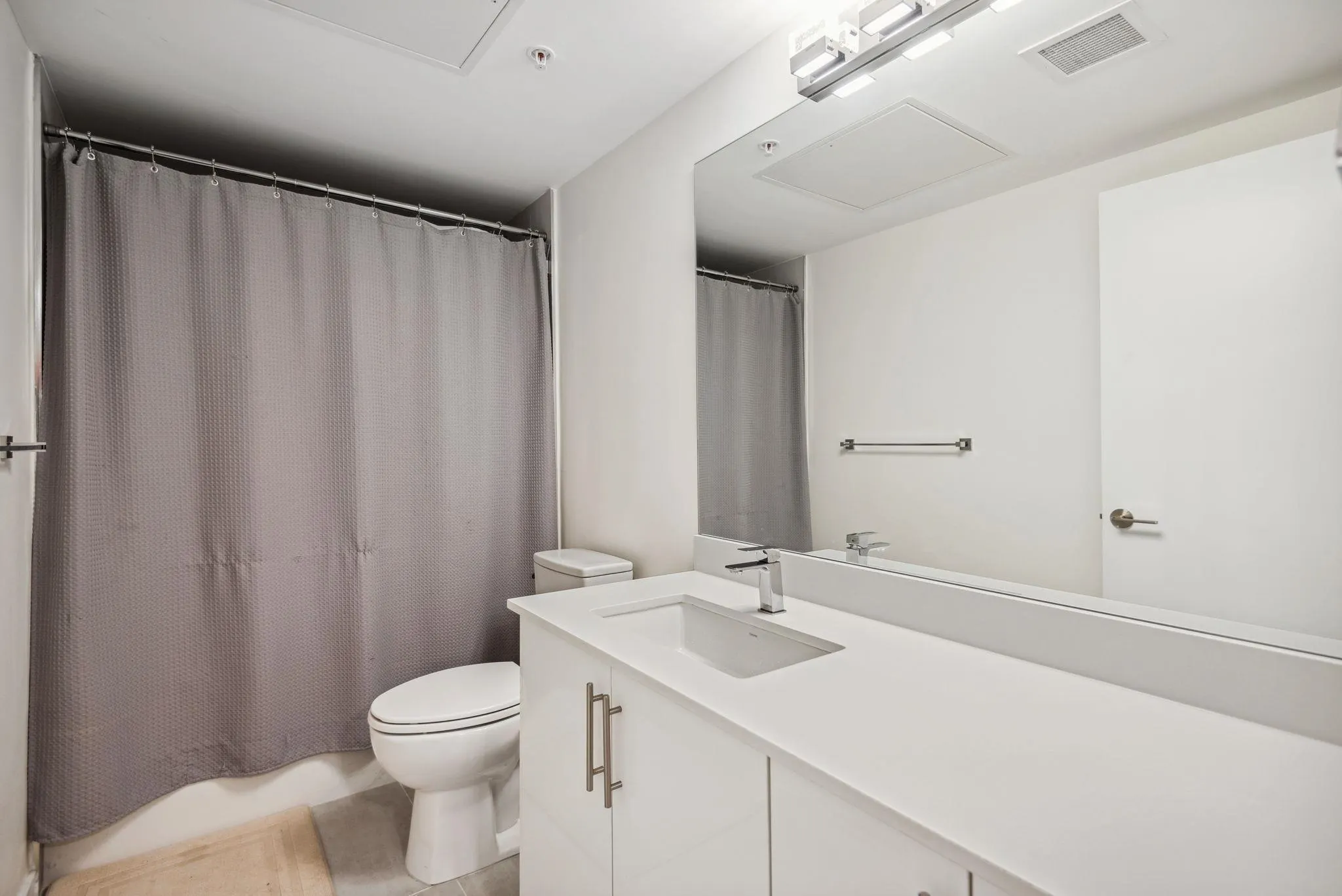 232 Sixth Street #207