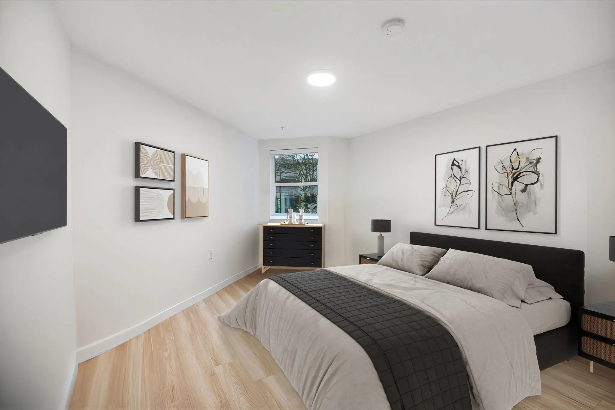 232 Sixth Street #207