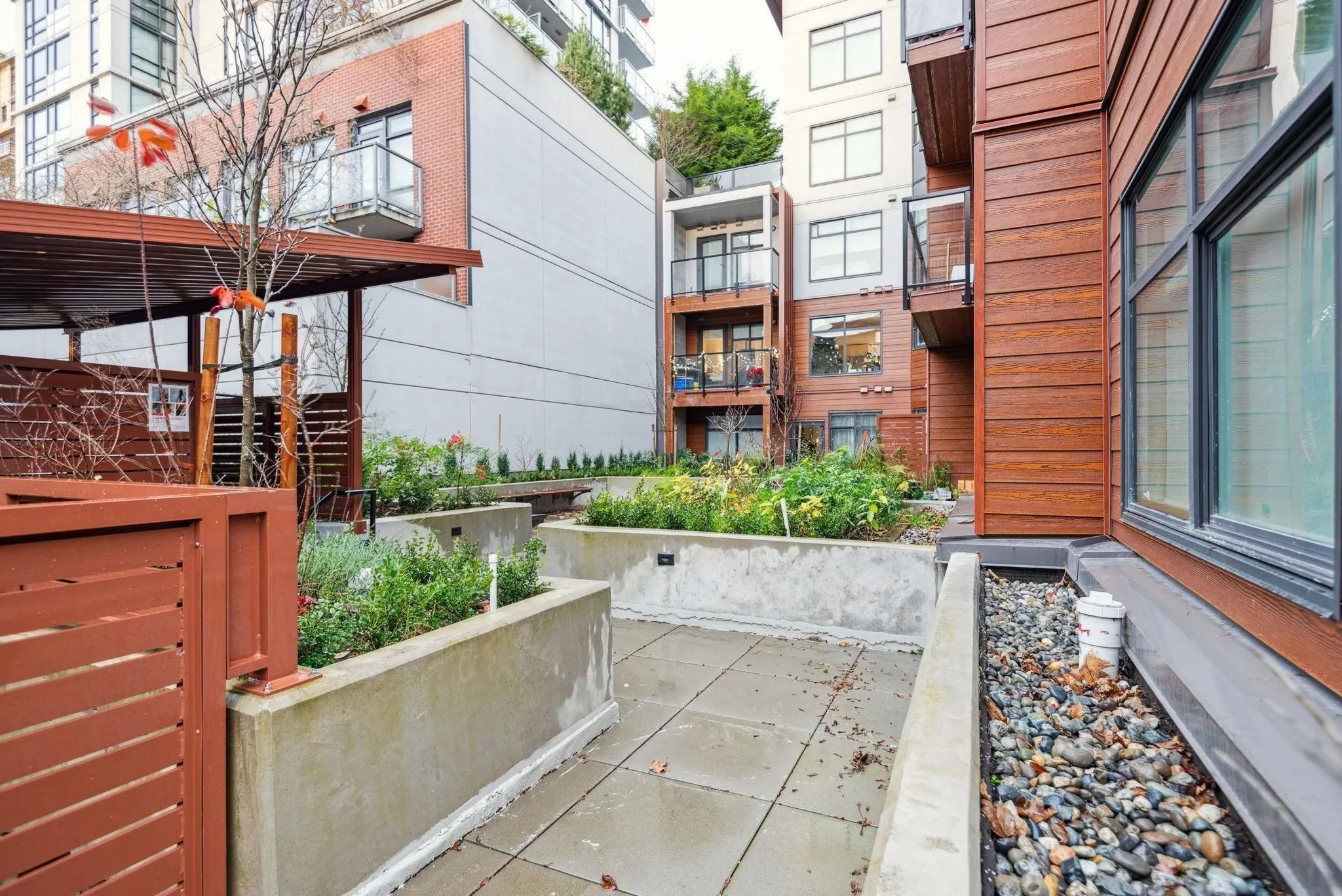 232 Sixth Street #207