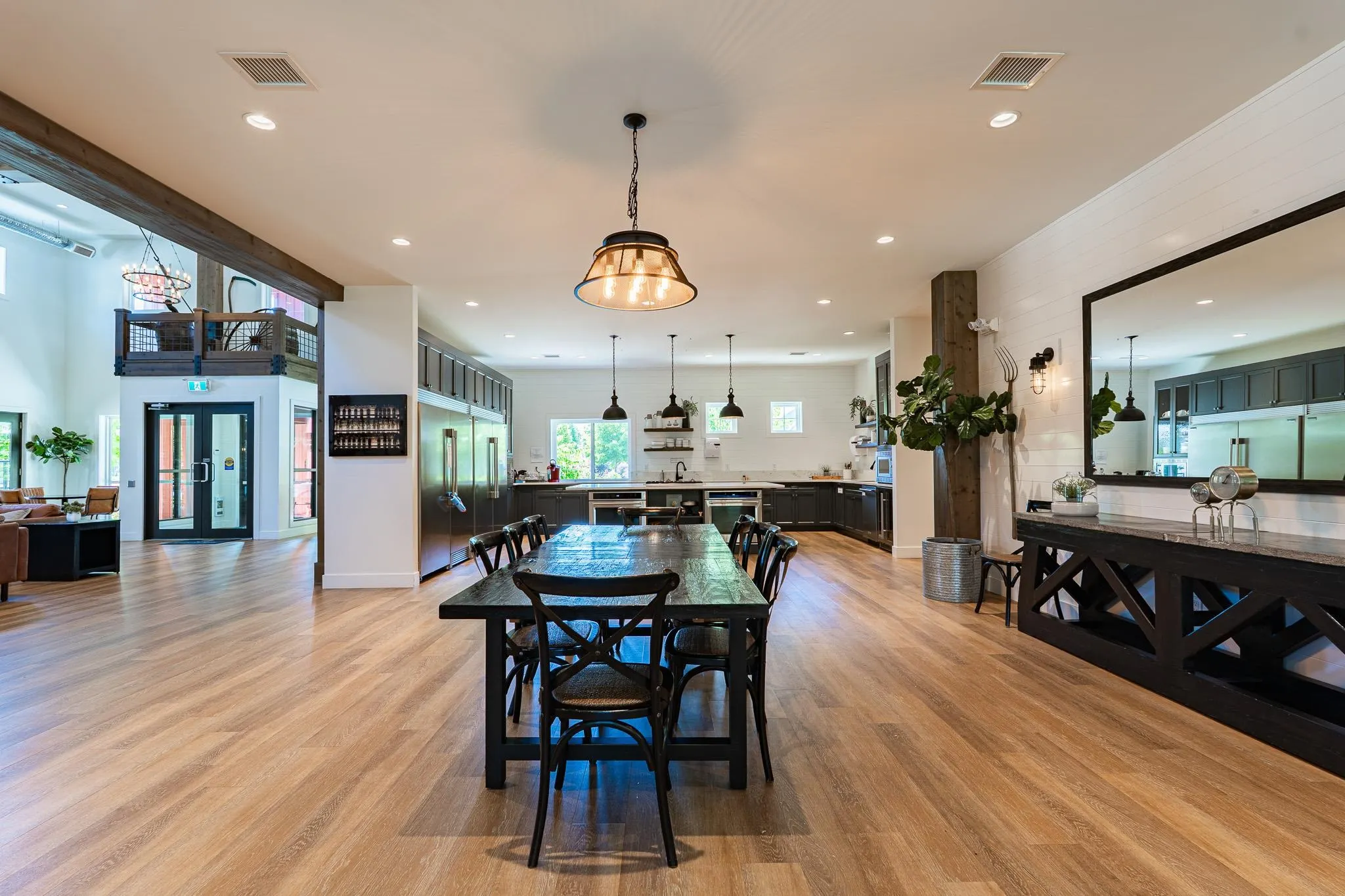 43318 Creekside Circle