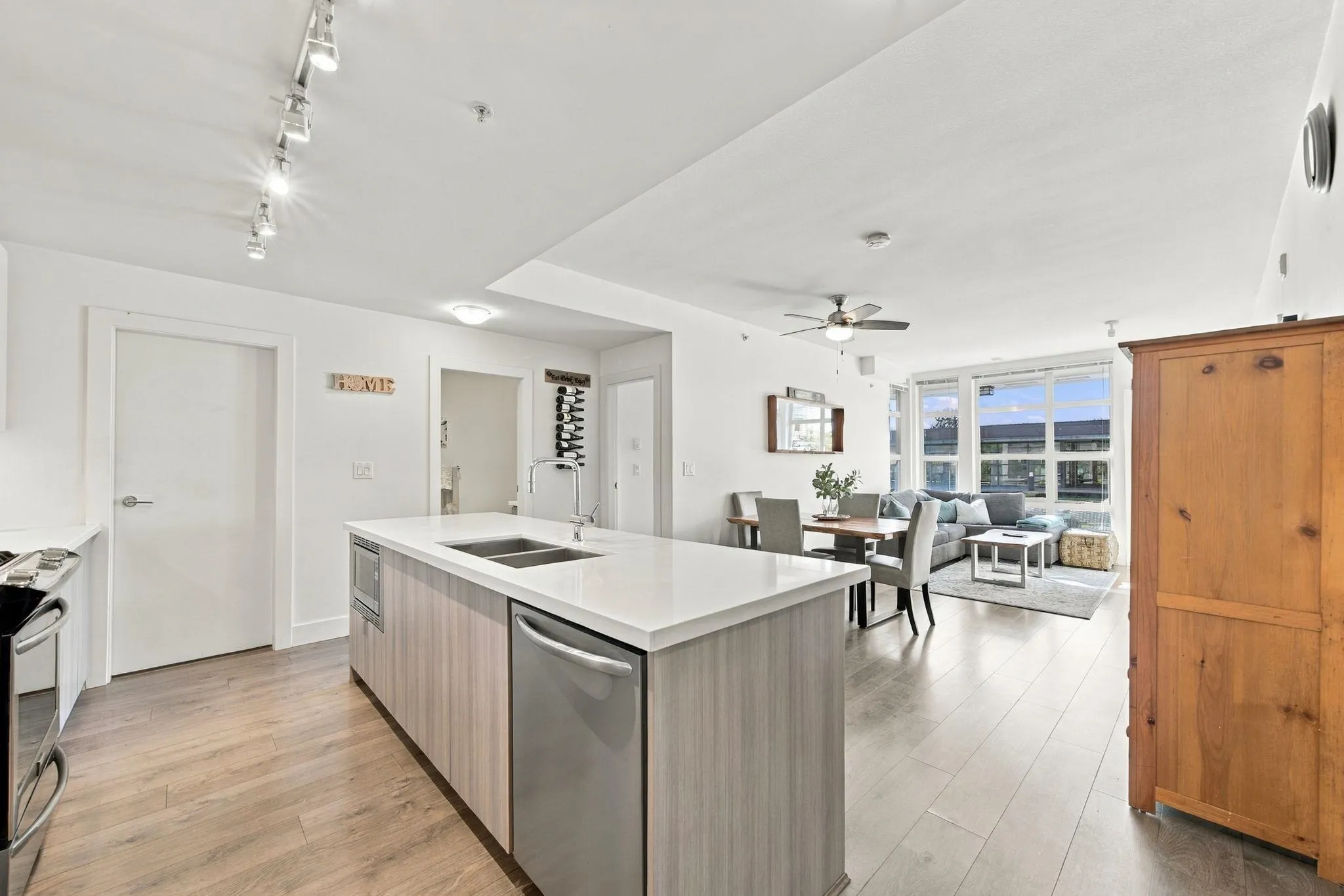 3602 Aldercrest Drive #115
