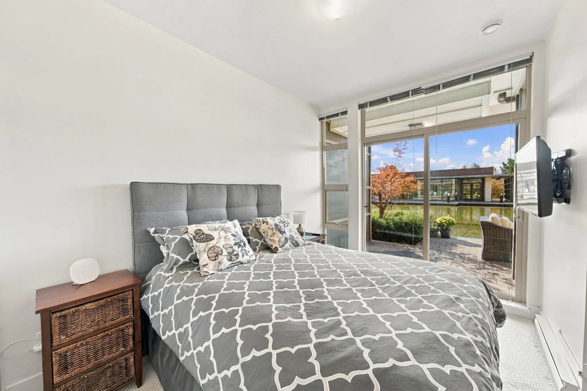 3602 Aldercrest Drive #115