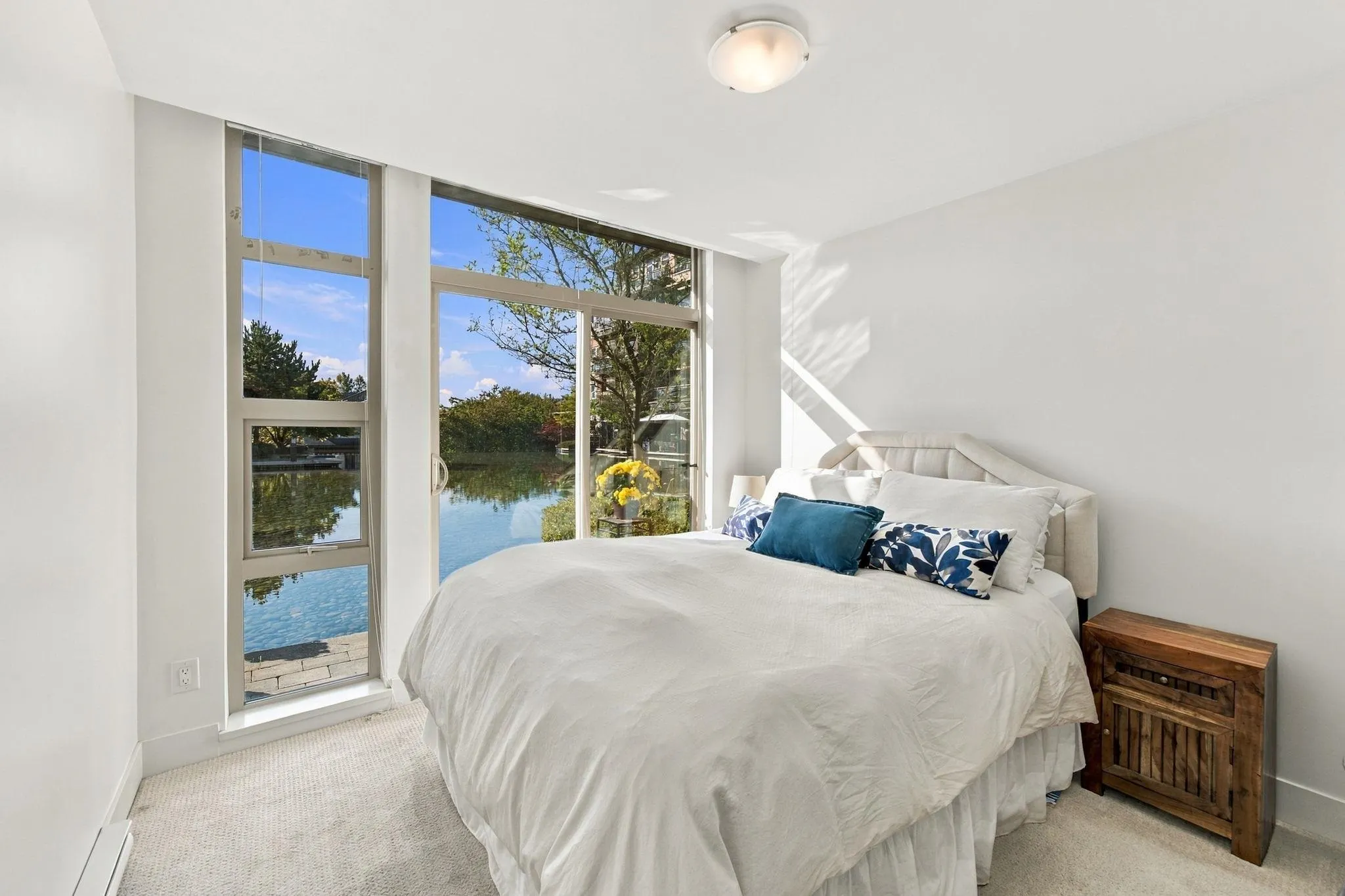 3602 Aldercrest Drive #115
