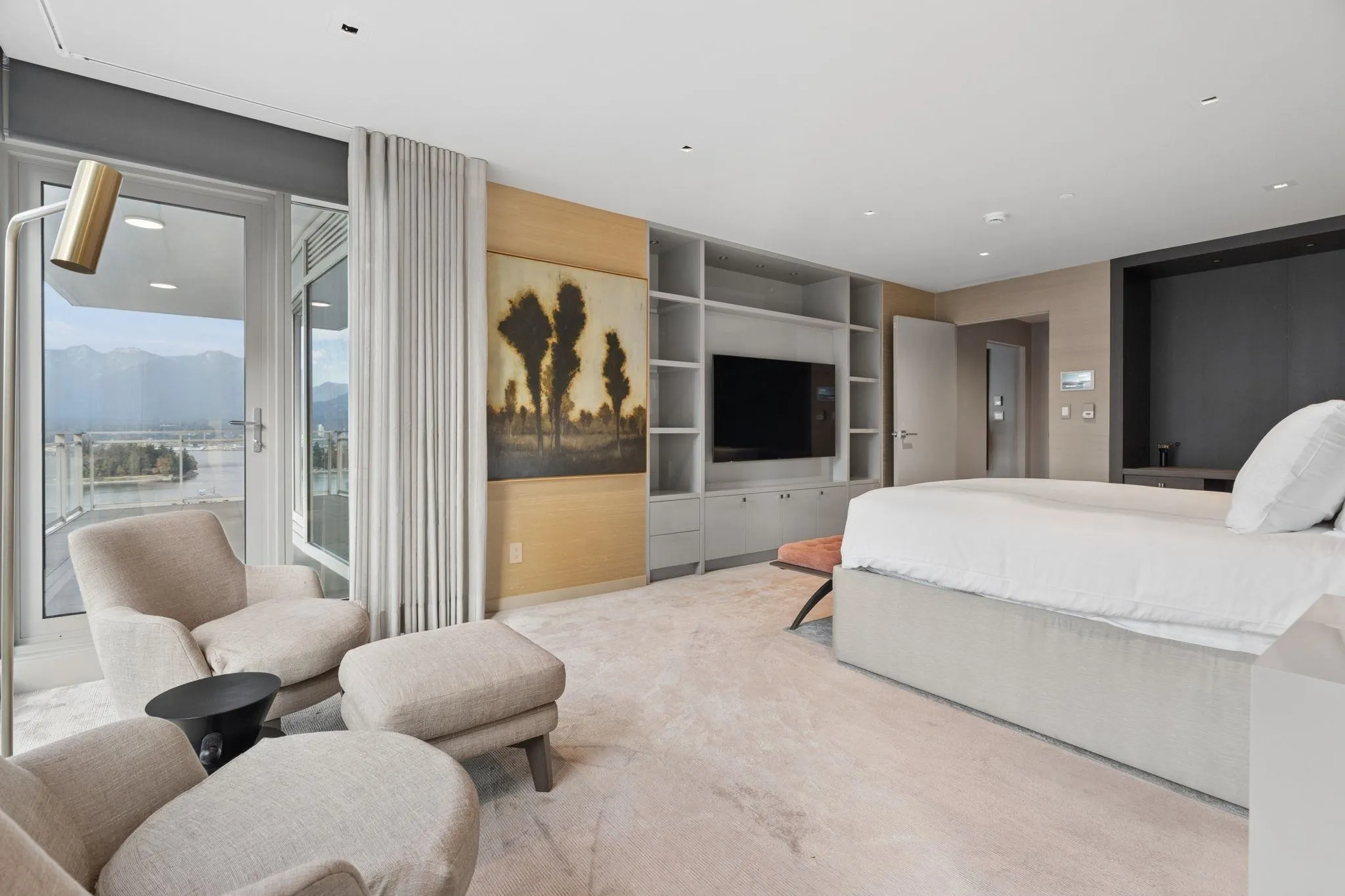 1139 W Cordova Street #1701
