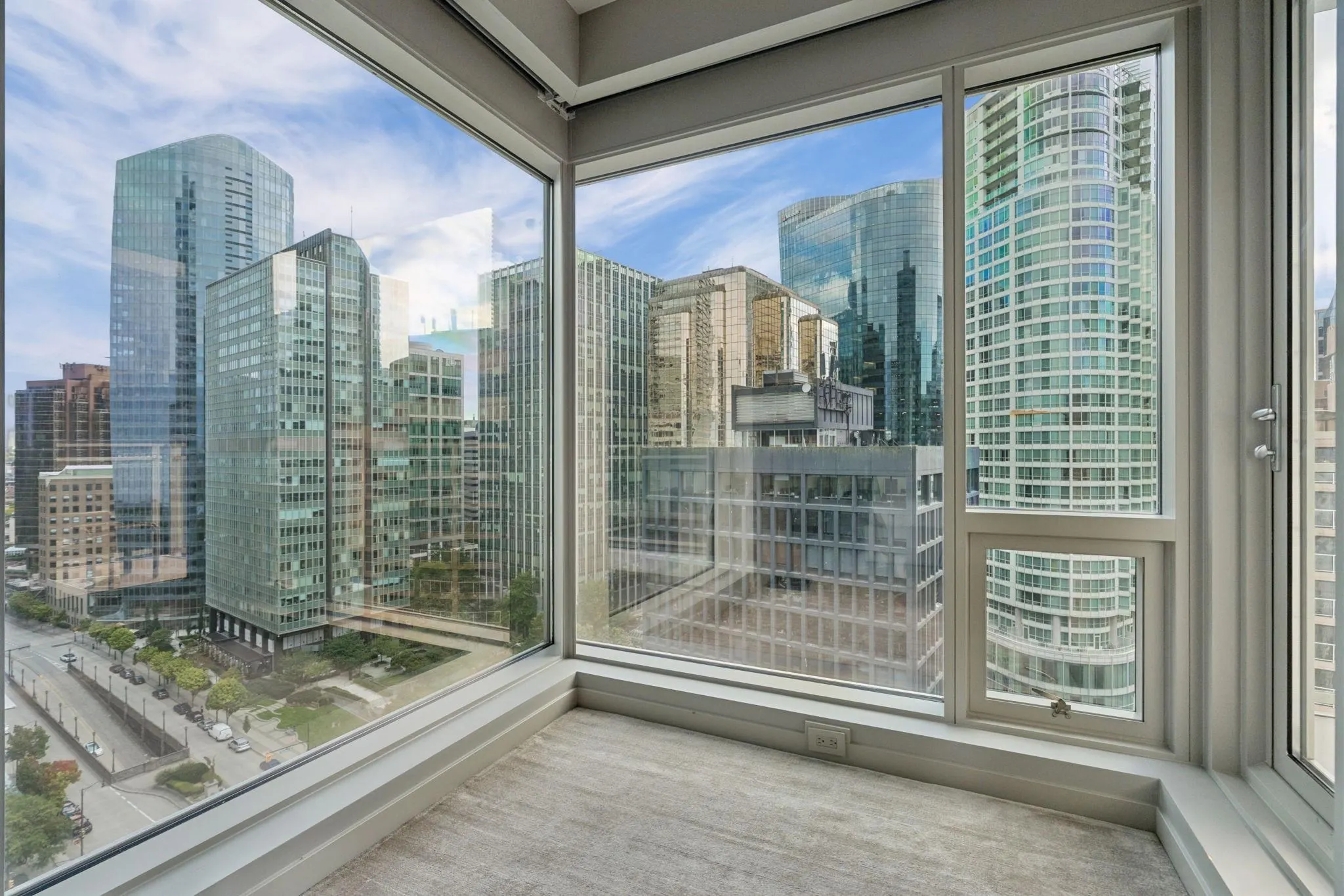 1139 W Cordova Street #1701
