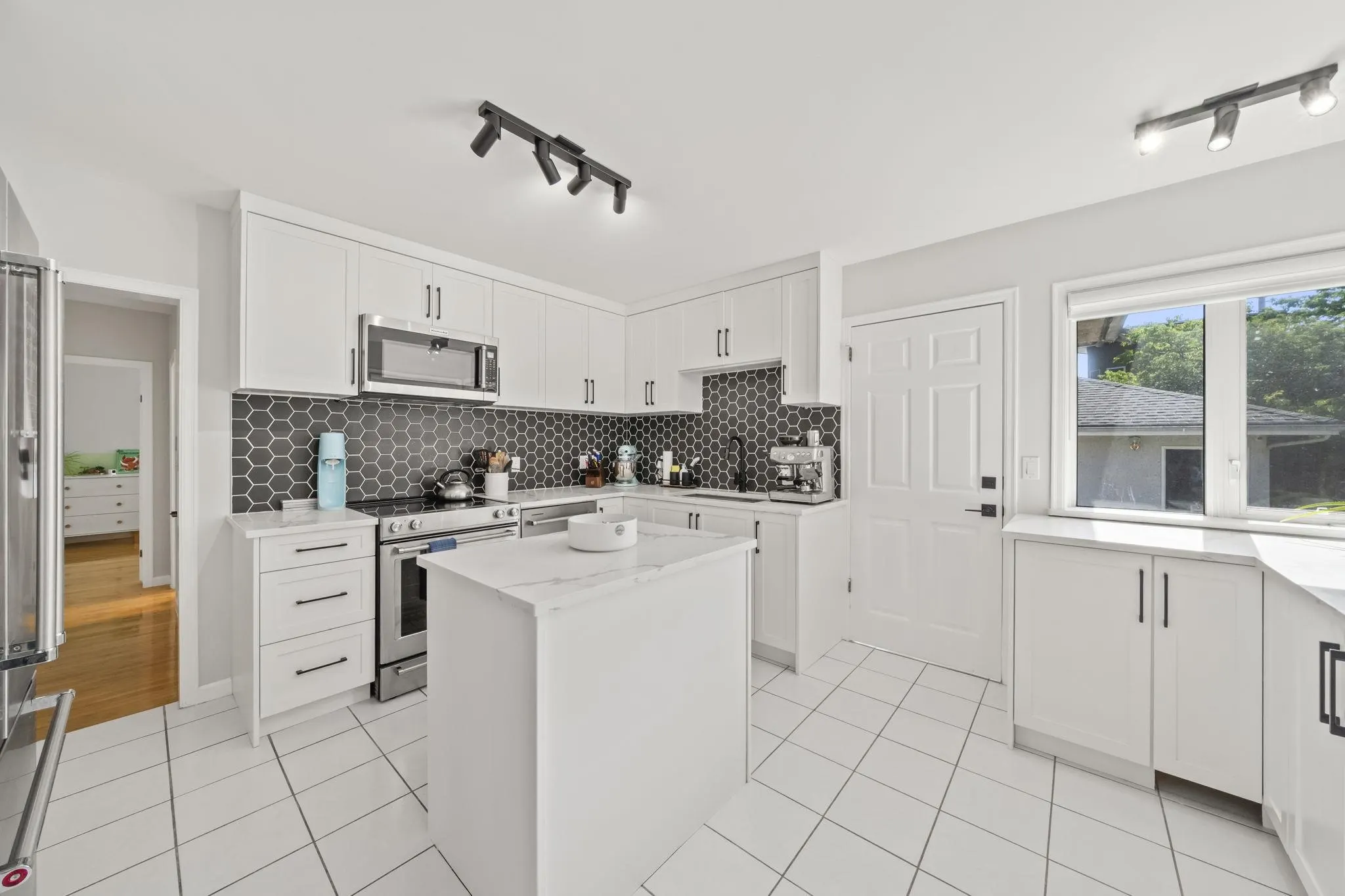 2510 Camrose Drive