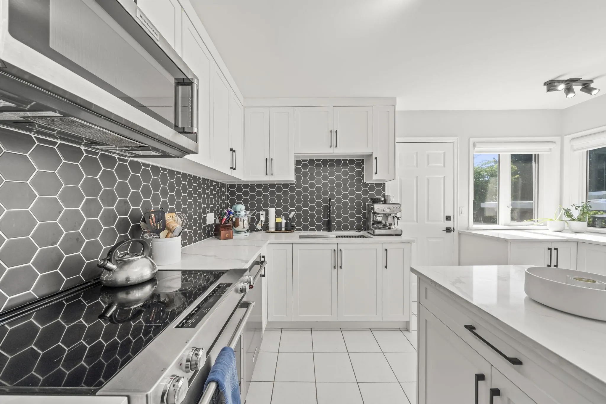 2510 Camrose Drive
