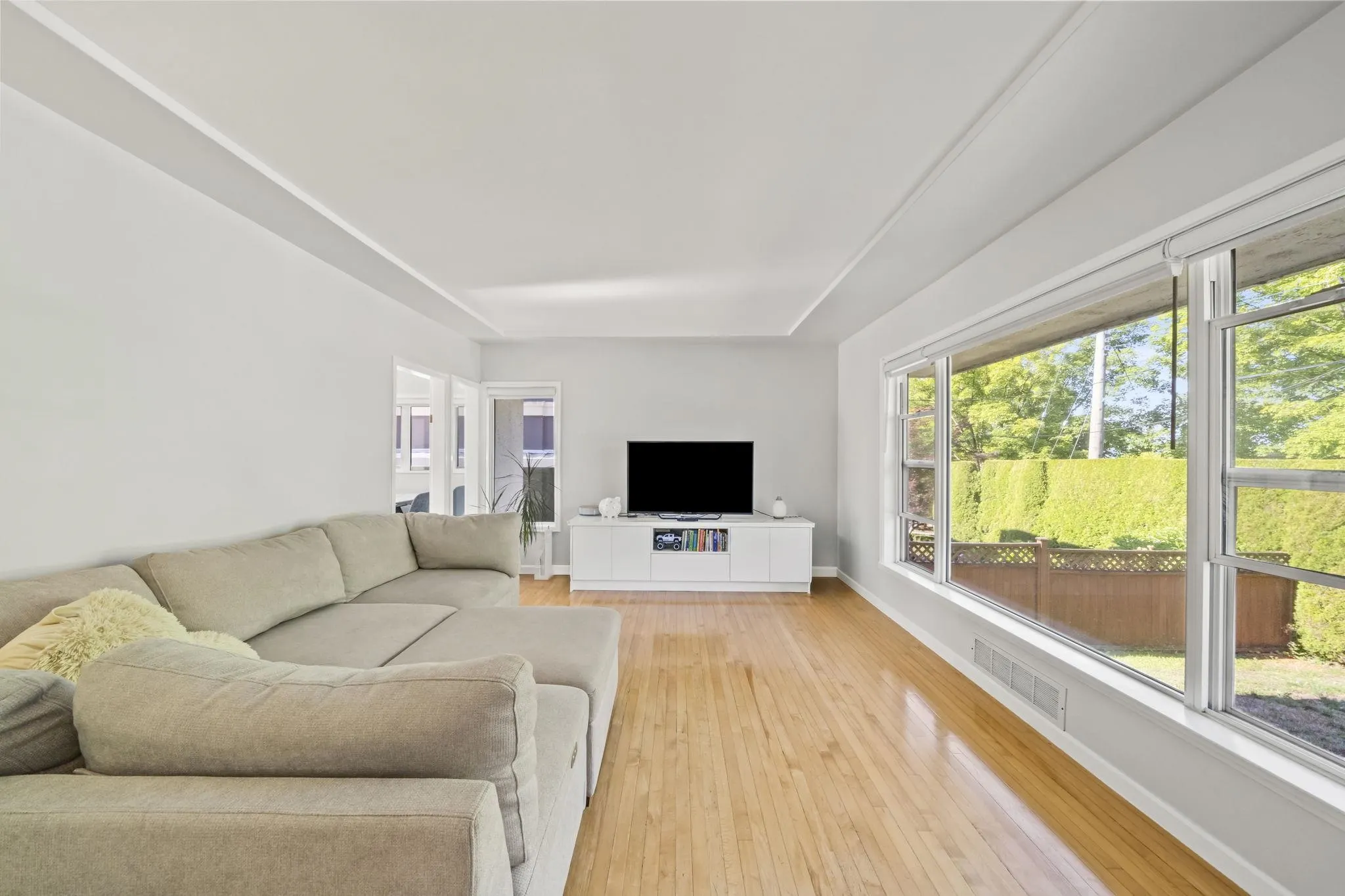 2510 Camrose Drive