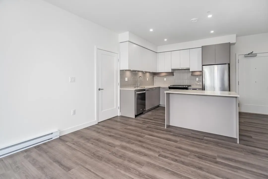 13788 76 Avenue #406
