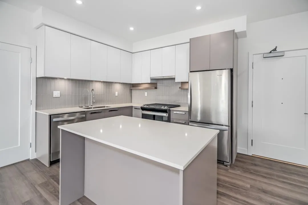 13788 76 Avenue #406