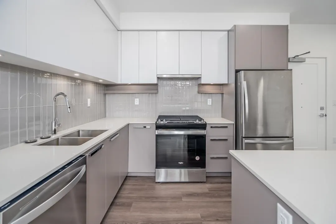 13788 76 Avenue #406