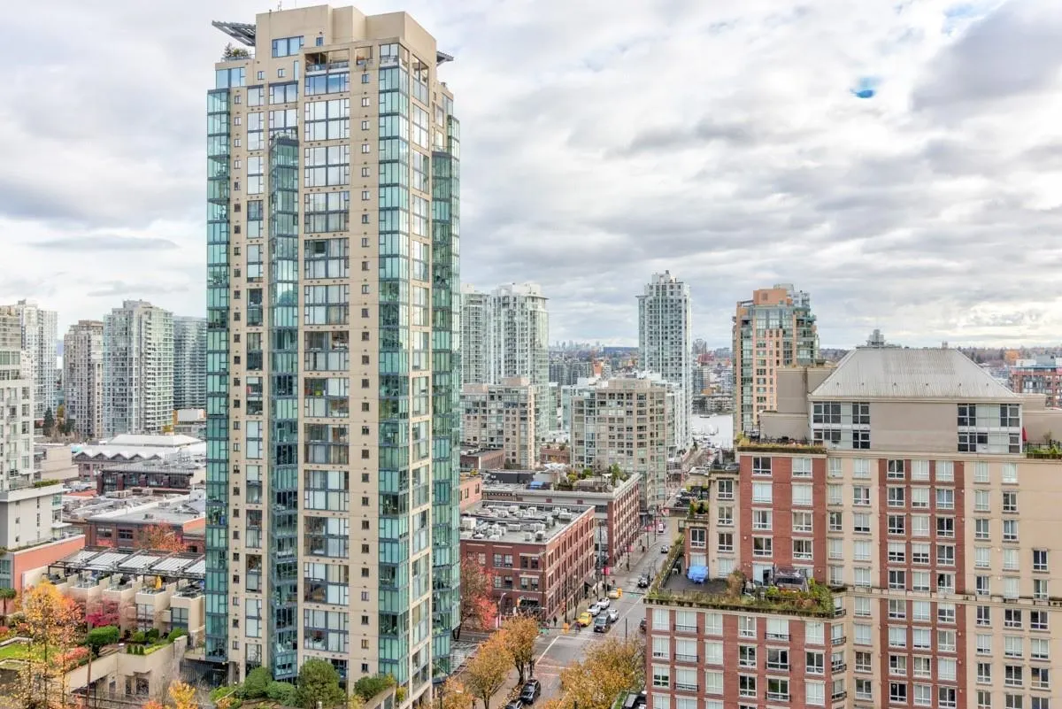 1225 Richards Street #1703