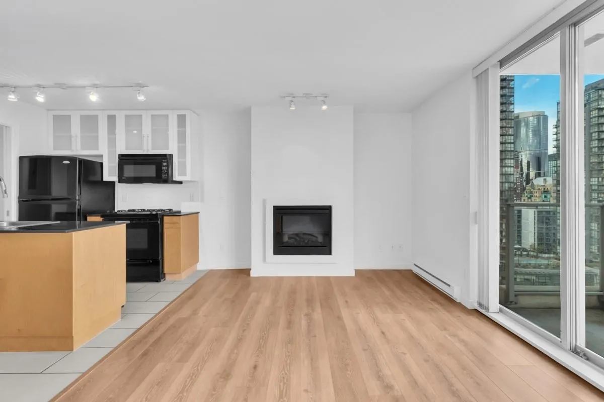 1225 Richards Street #1703