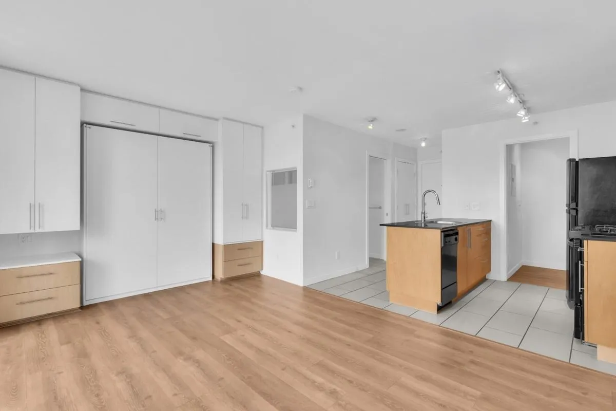 1225 Richards Street #1703