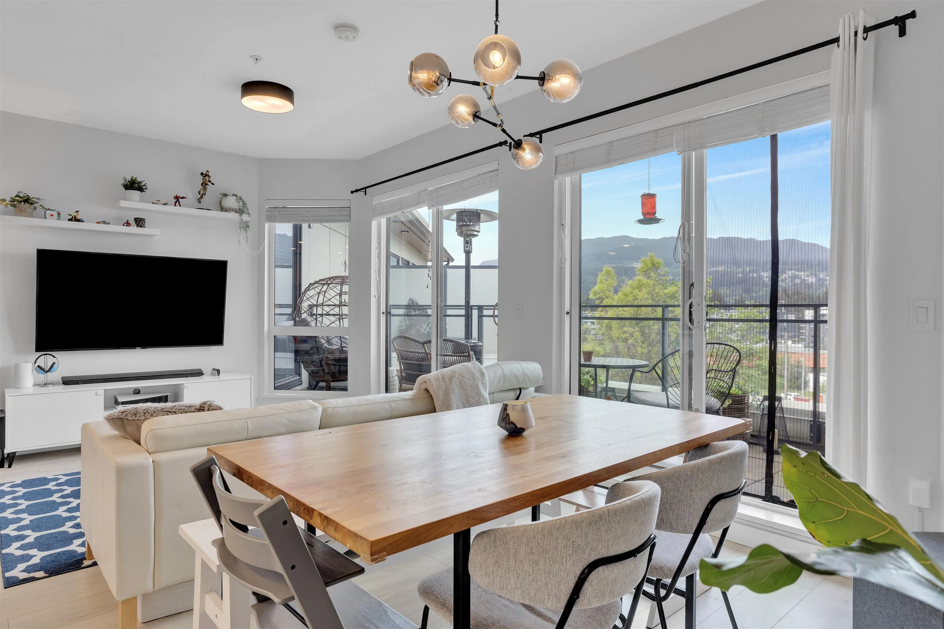 3038 St George Street #609