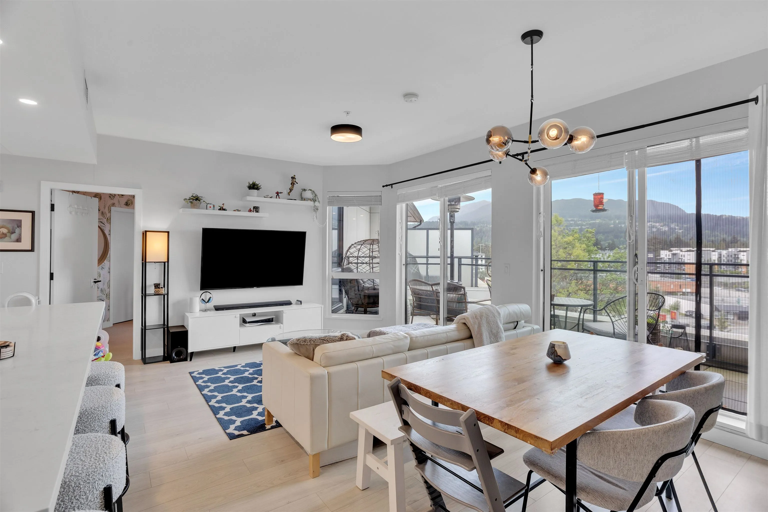 3038 St George Street #609
