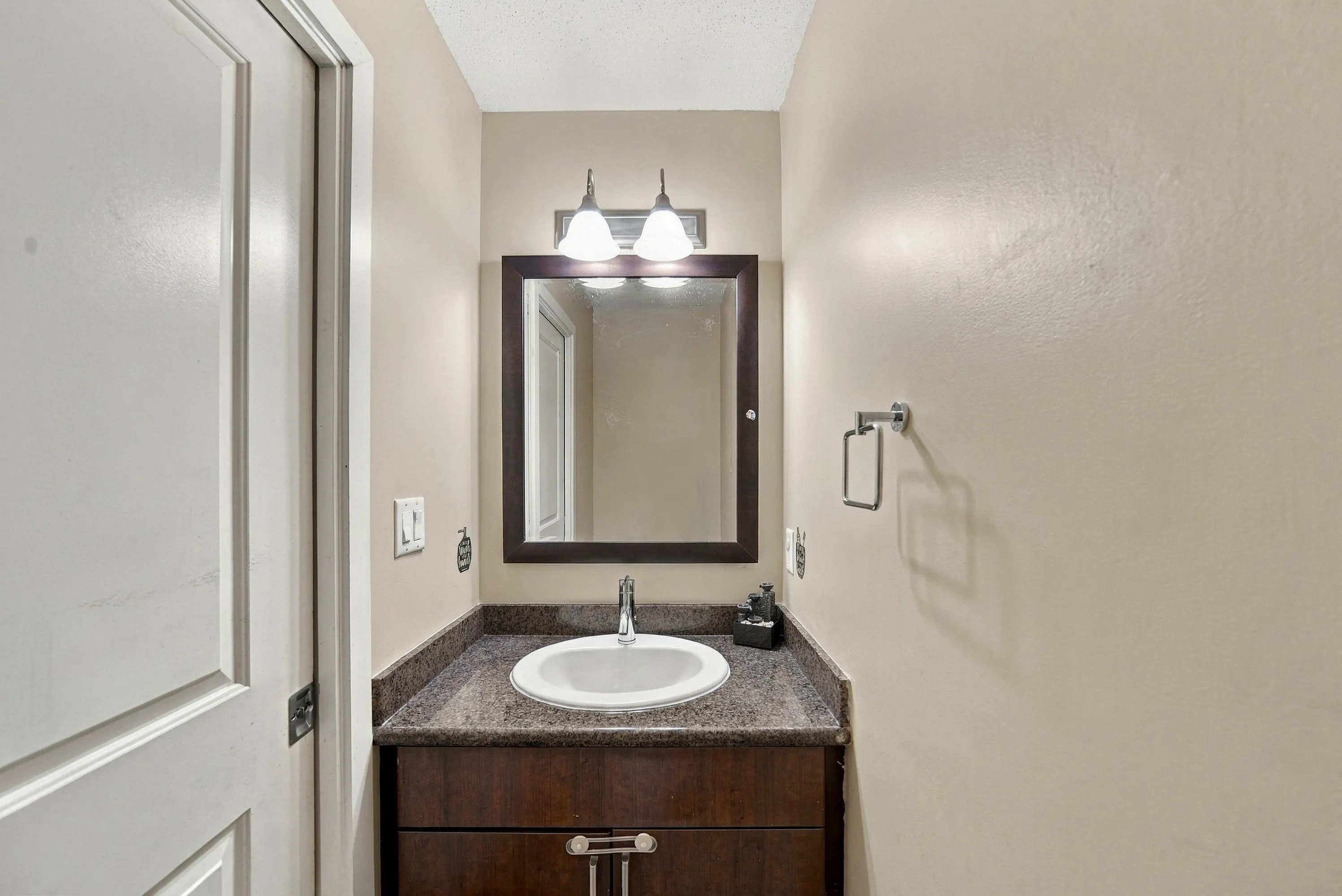 19551 66 Avenue #36