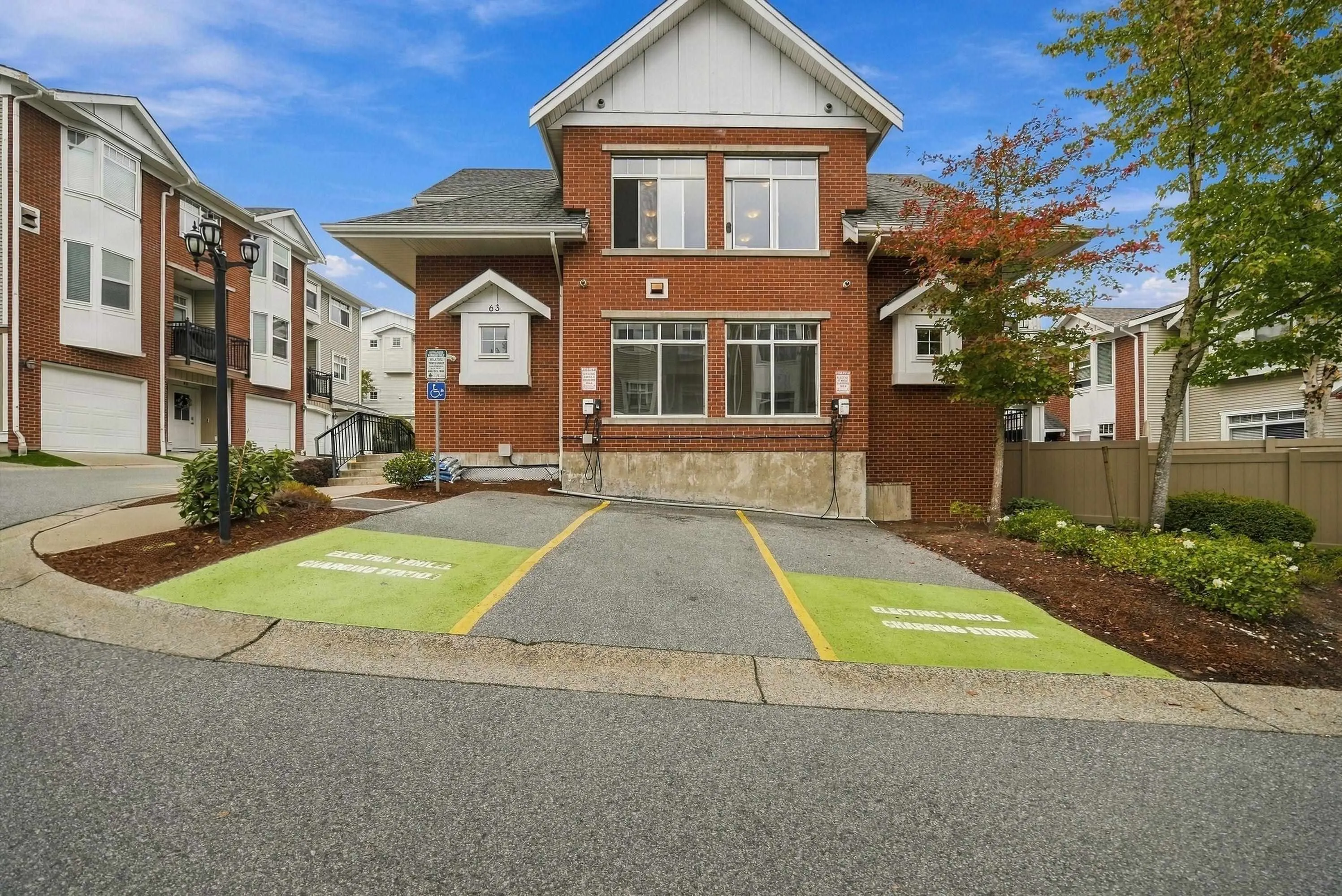 19551 66 Avenue #36