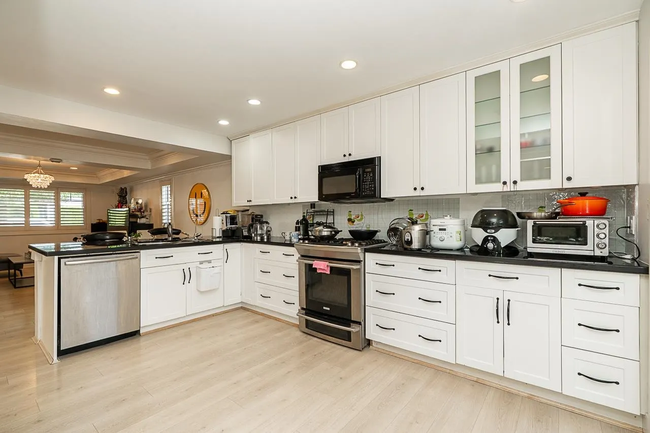 4875 Linden Drive