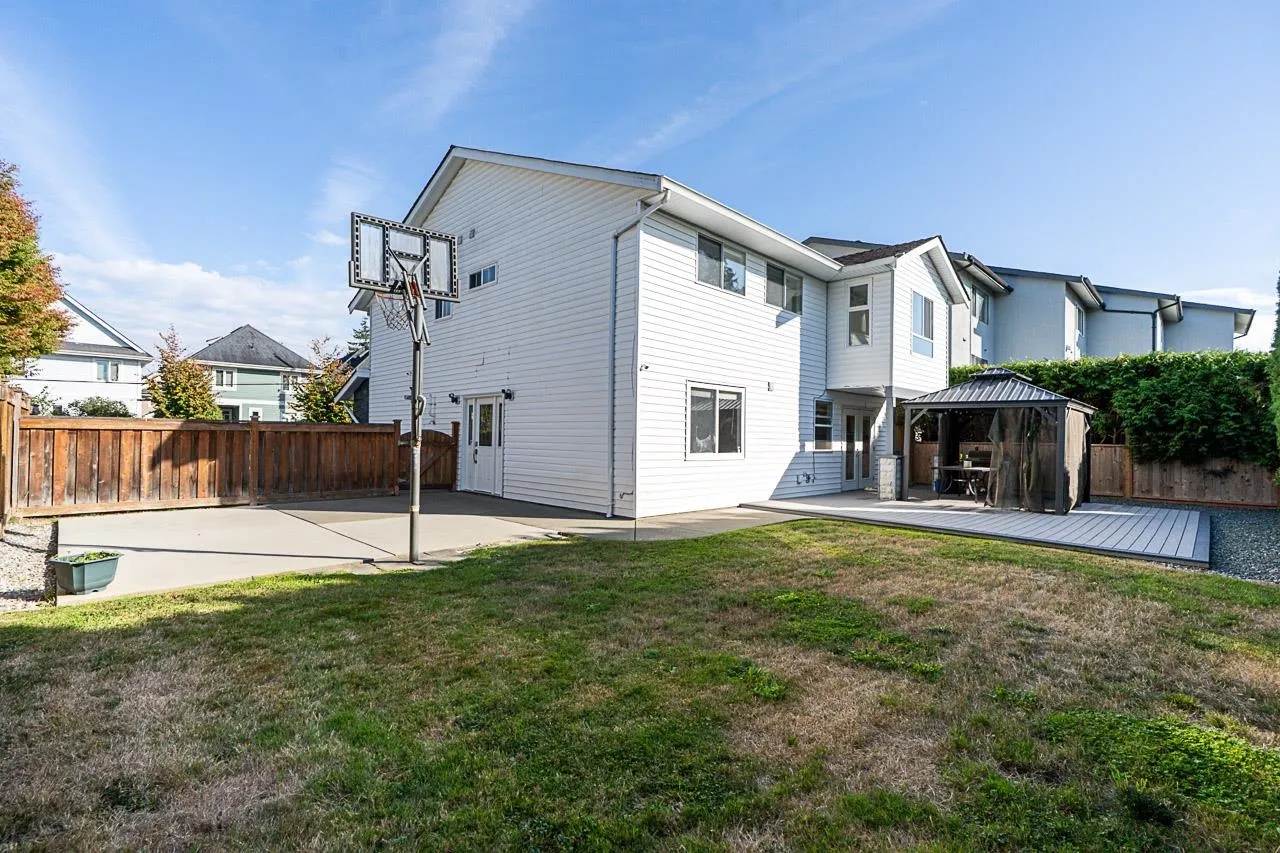 4875 Linden Drive