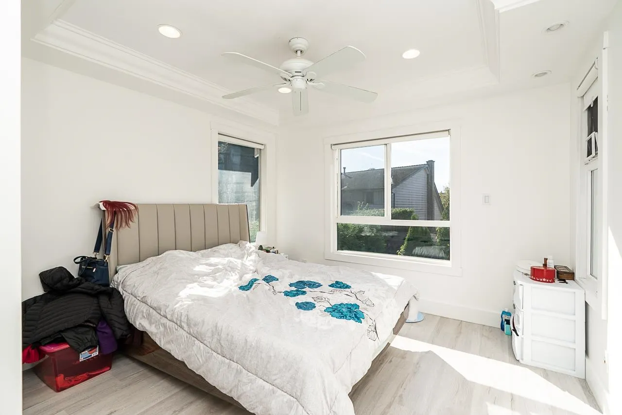 4875 Linden Drive