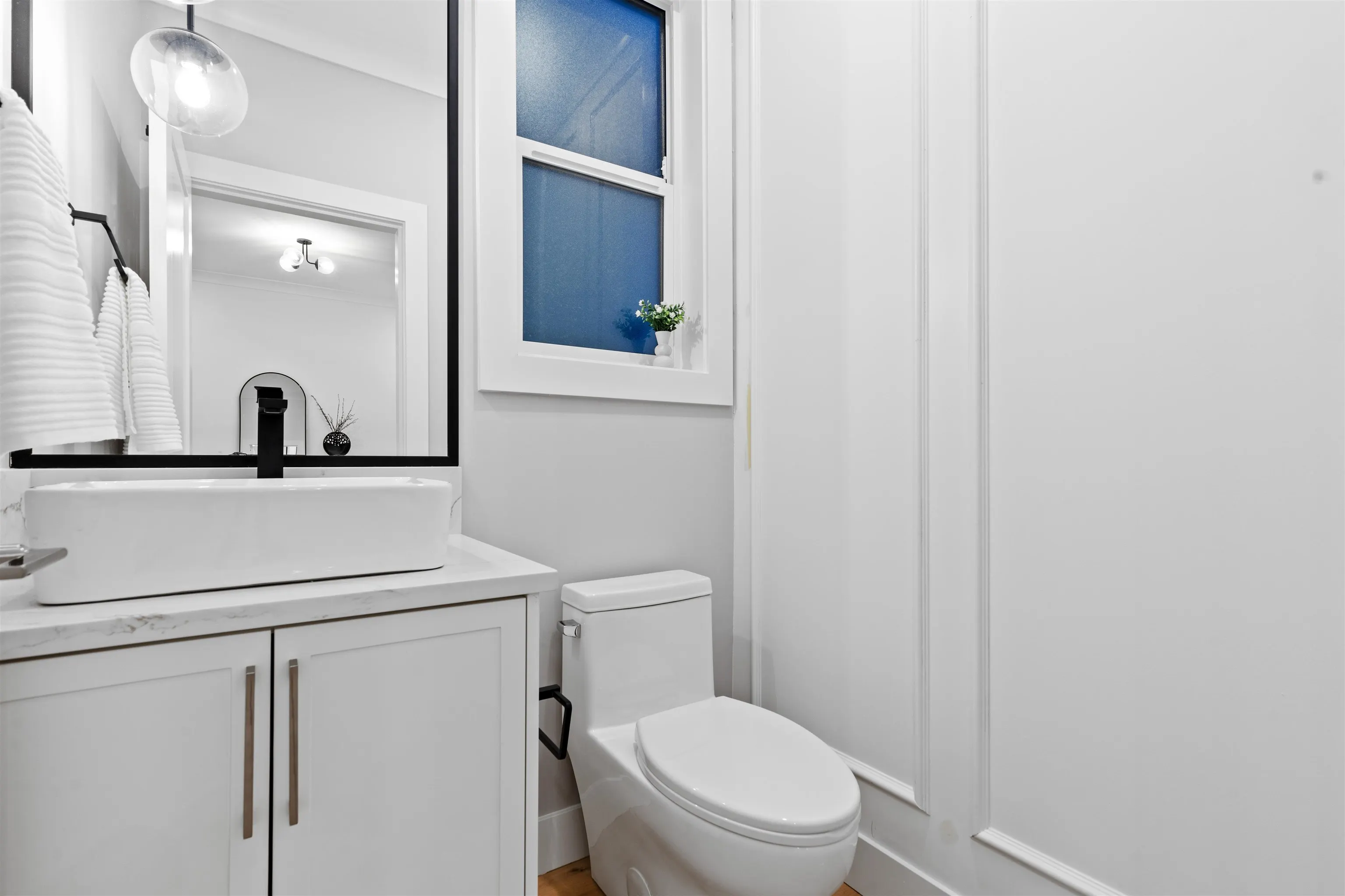 16623 18a Avenue #101