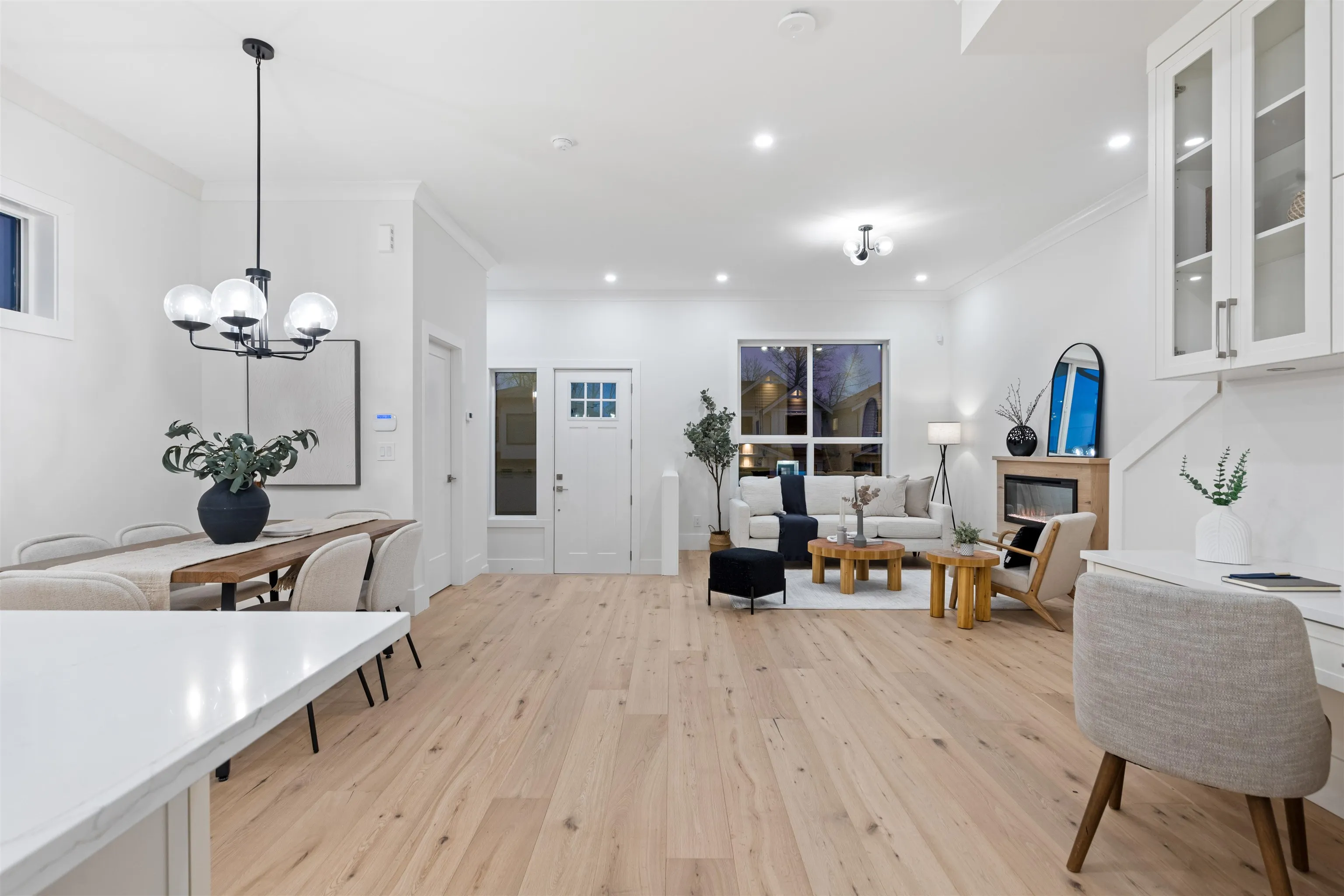 16623 18a Avenue #101