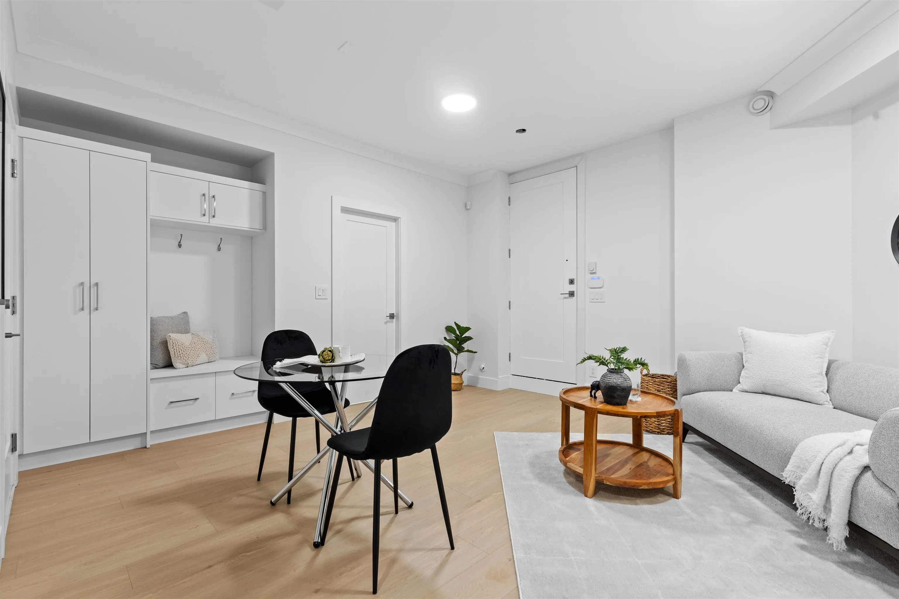 16623 18a Avenue #101
