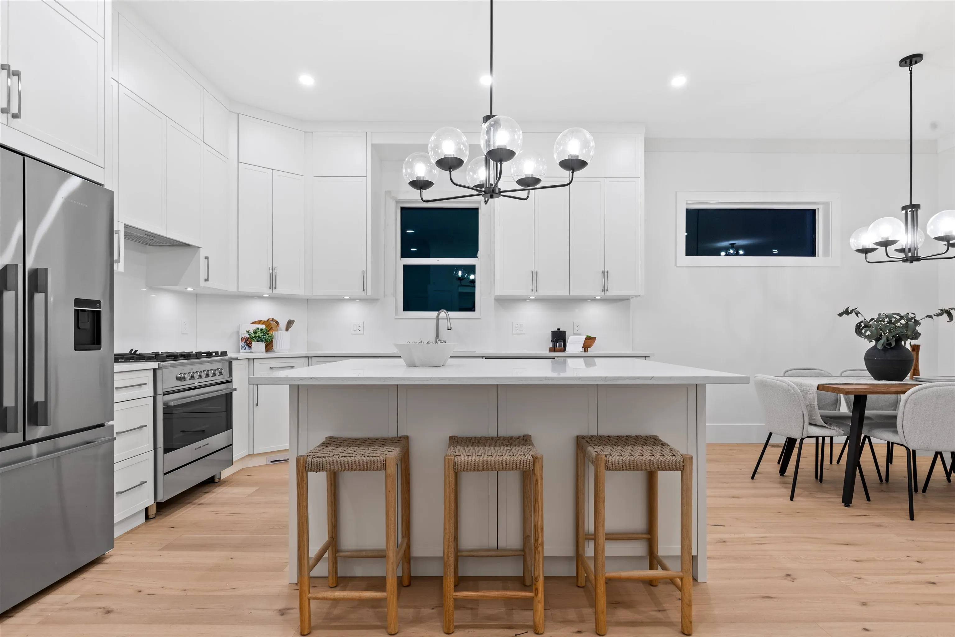 16623 18a Avenue #101