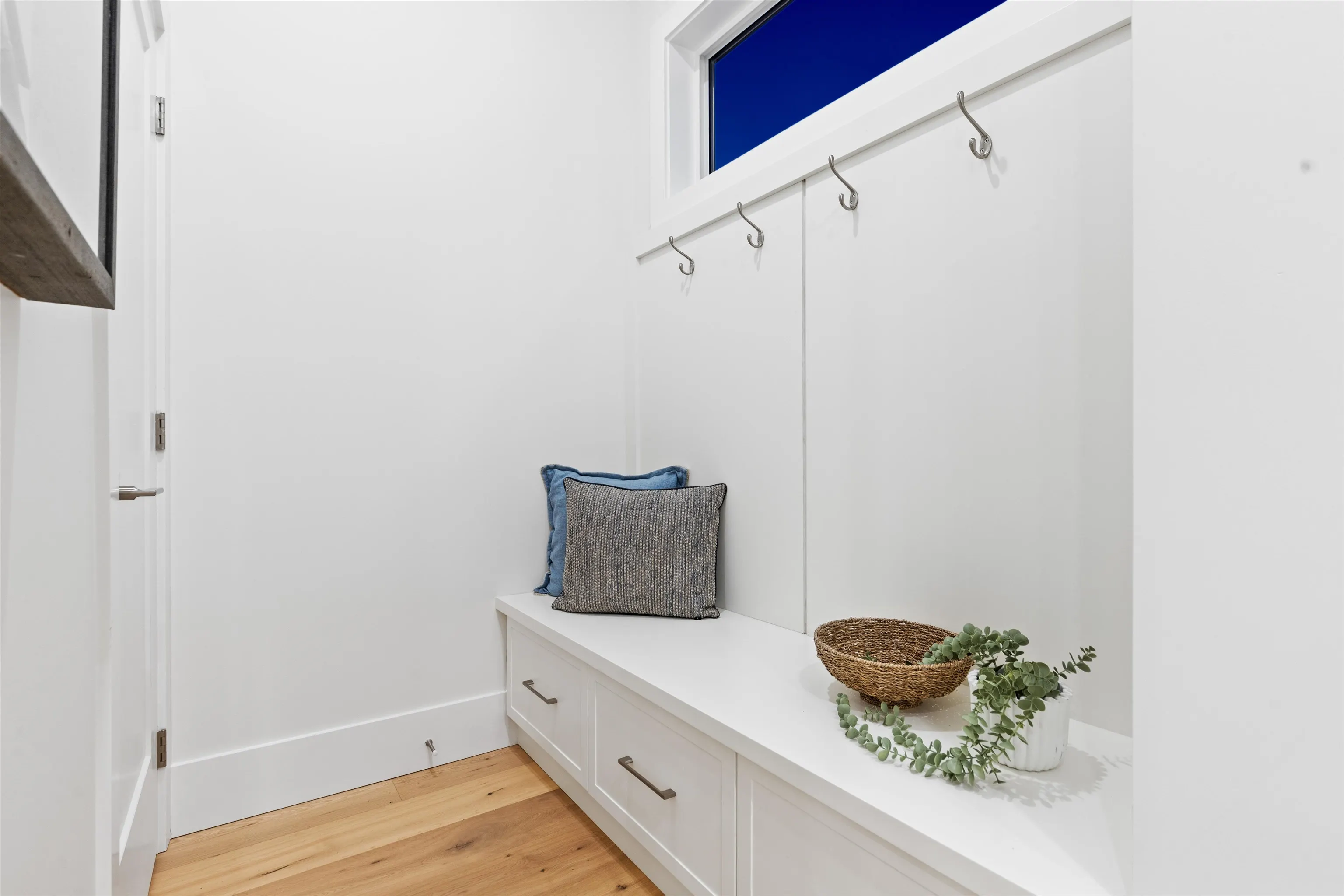 16623 18a Avenue #101