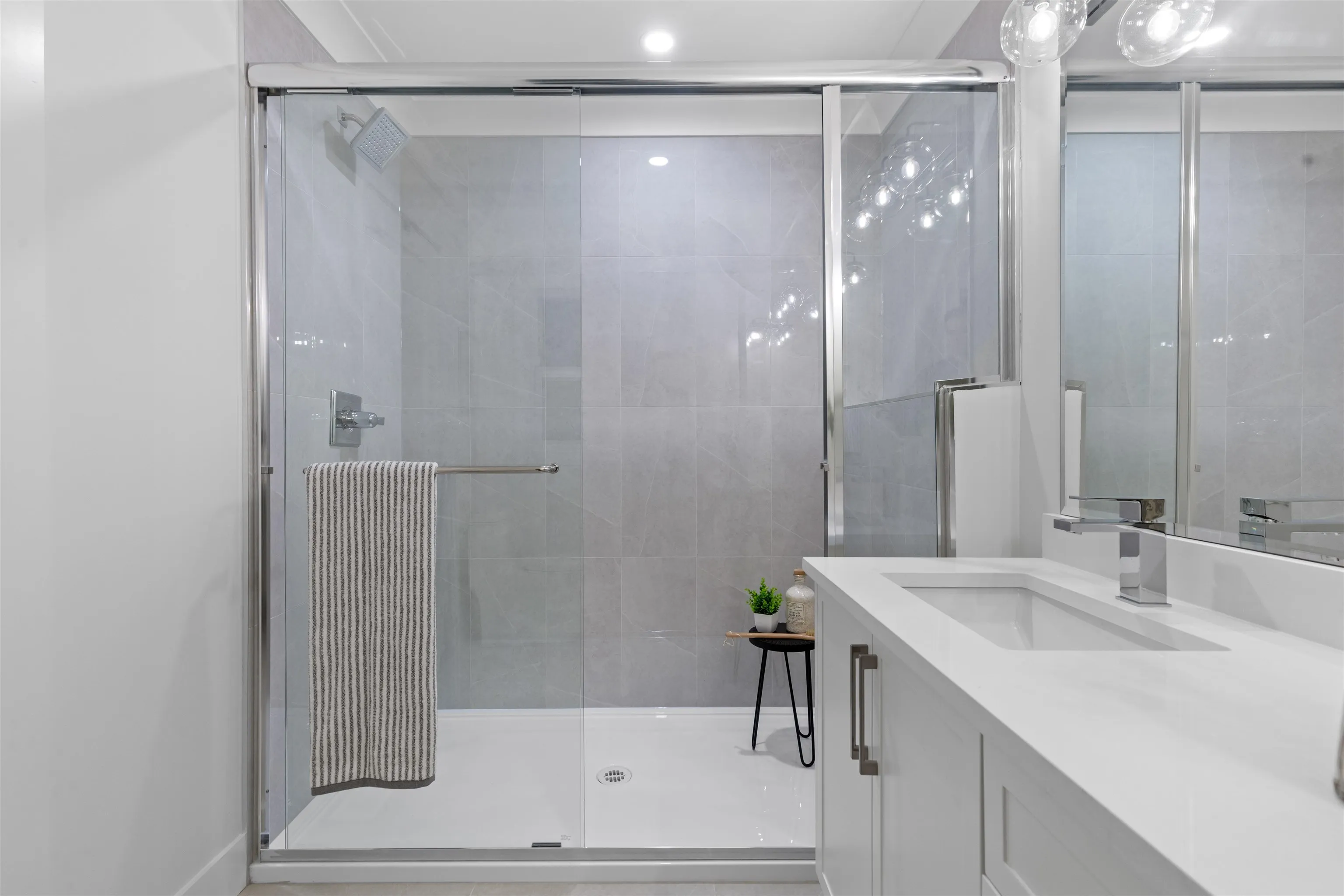 16623 18a Avenue #101
