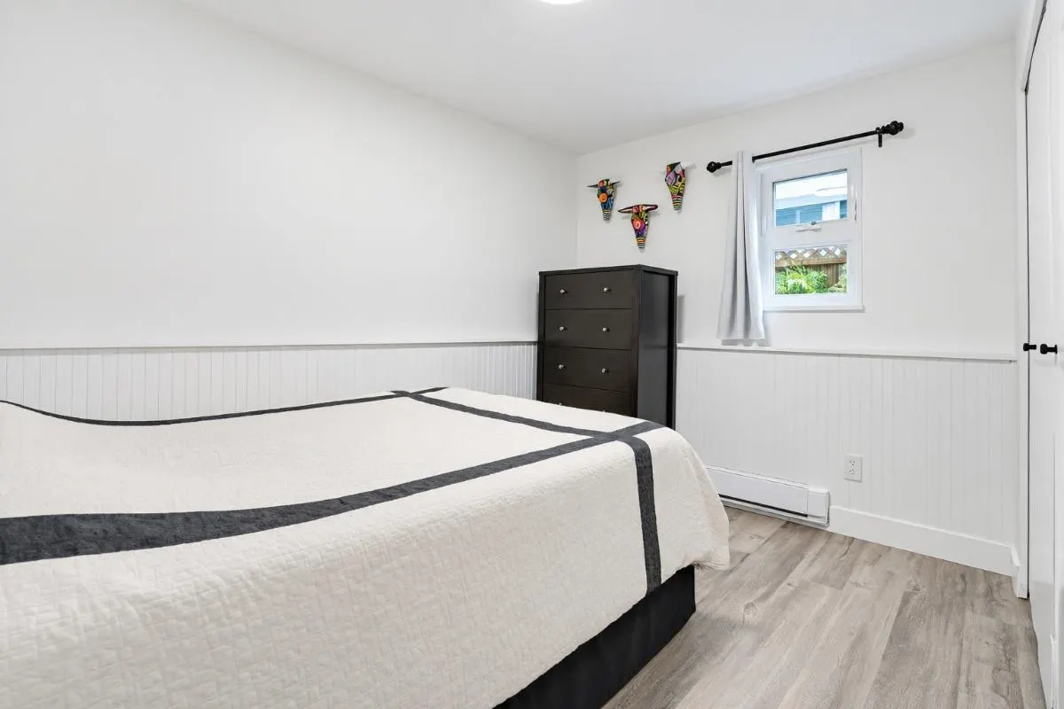 174 W 16th Avenue