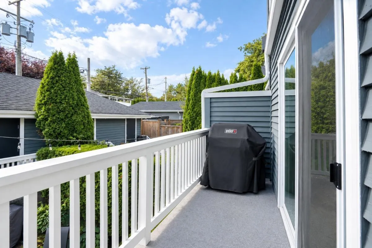 174 W 16th Avenue