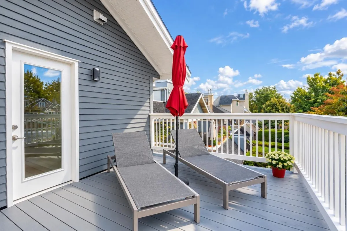 174 W 16th Avenue